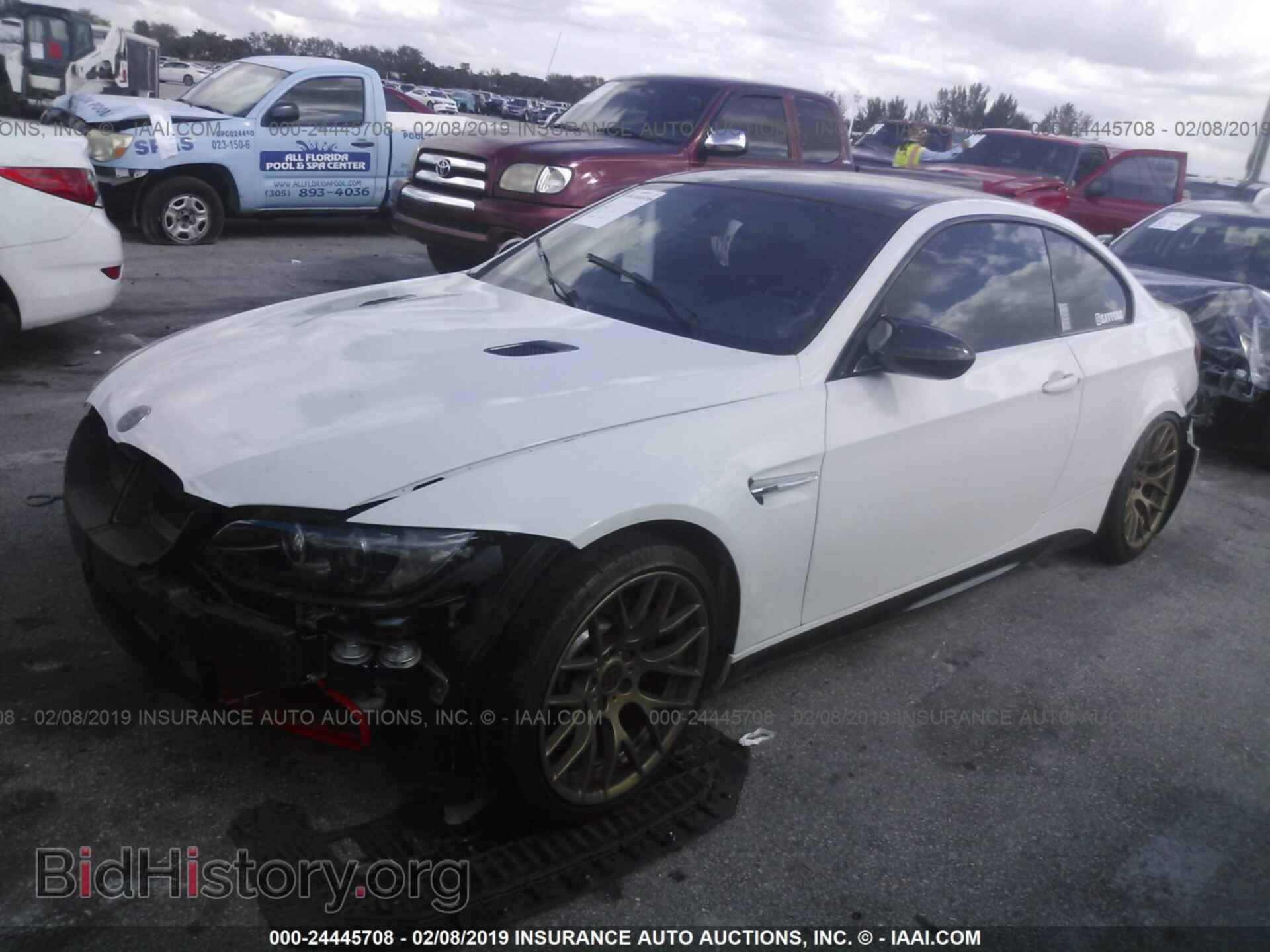 2013 BMW M3 - VIN: WBSKG9C51DJ594915 - Фото 2