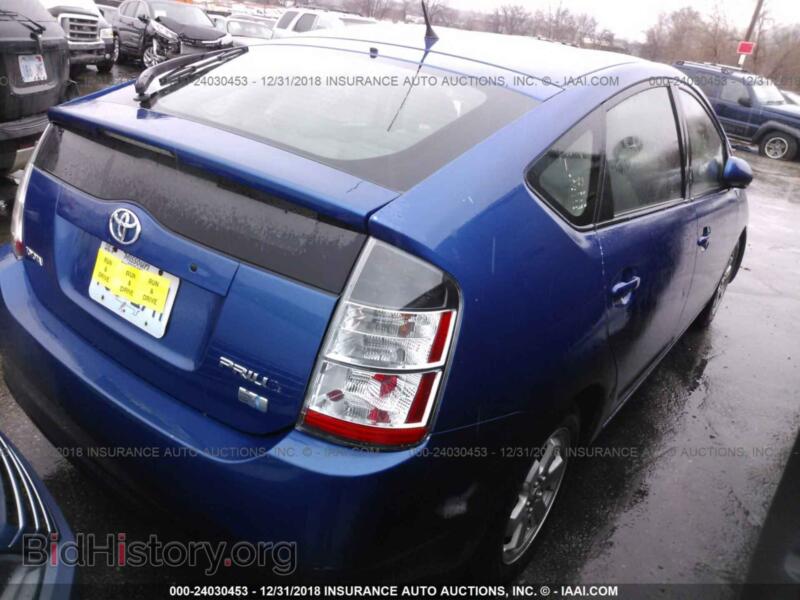 2005 Toyota PRIUS (VIN JTDKB20U557051008) — фото 4 из 10