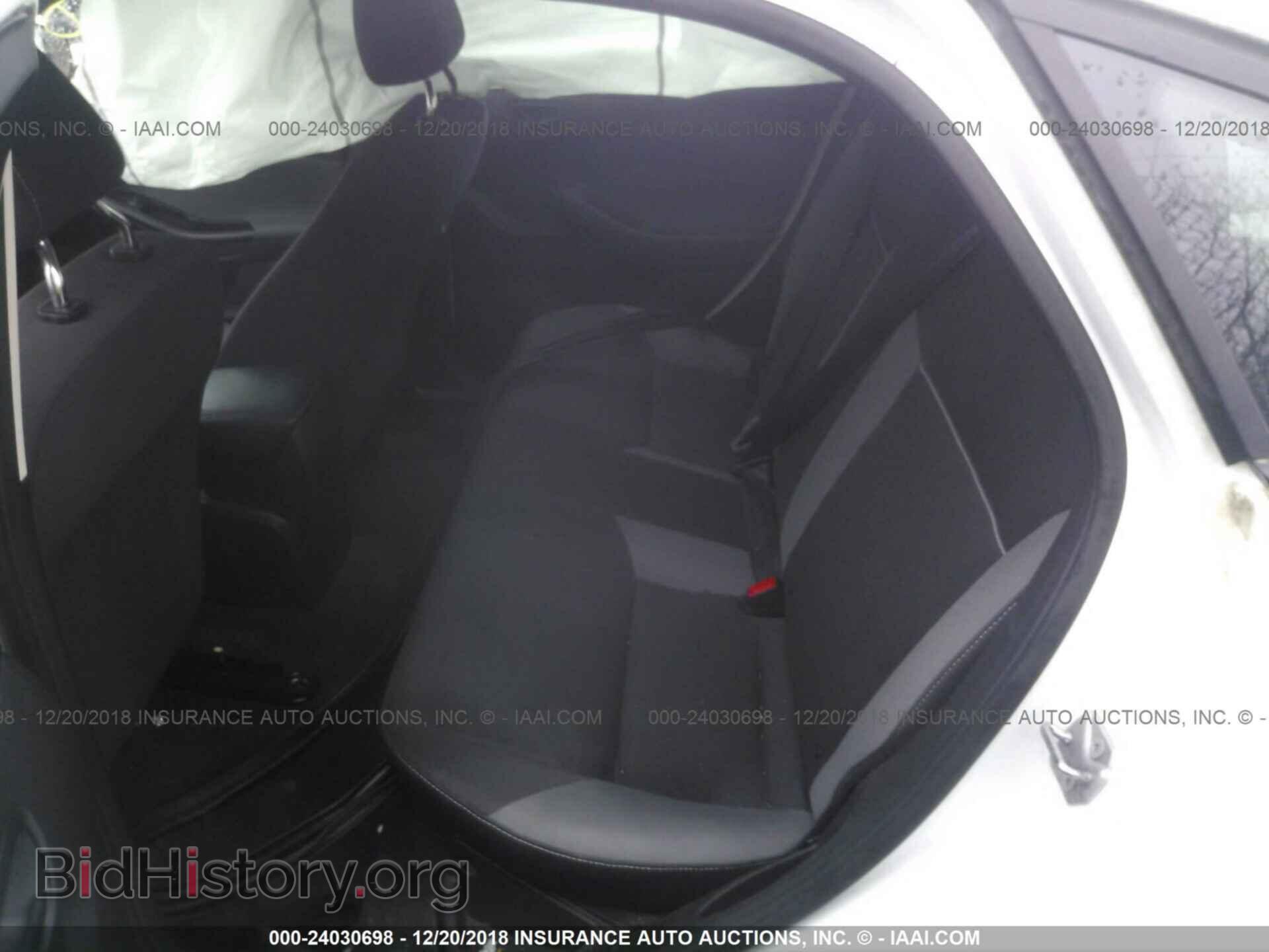 2012 FORD FOCUS - VIN: 1FAHP3F26CL261070 - Фото 8