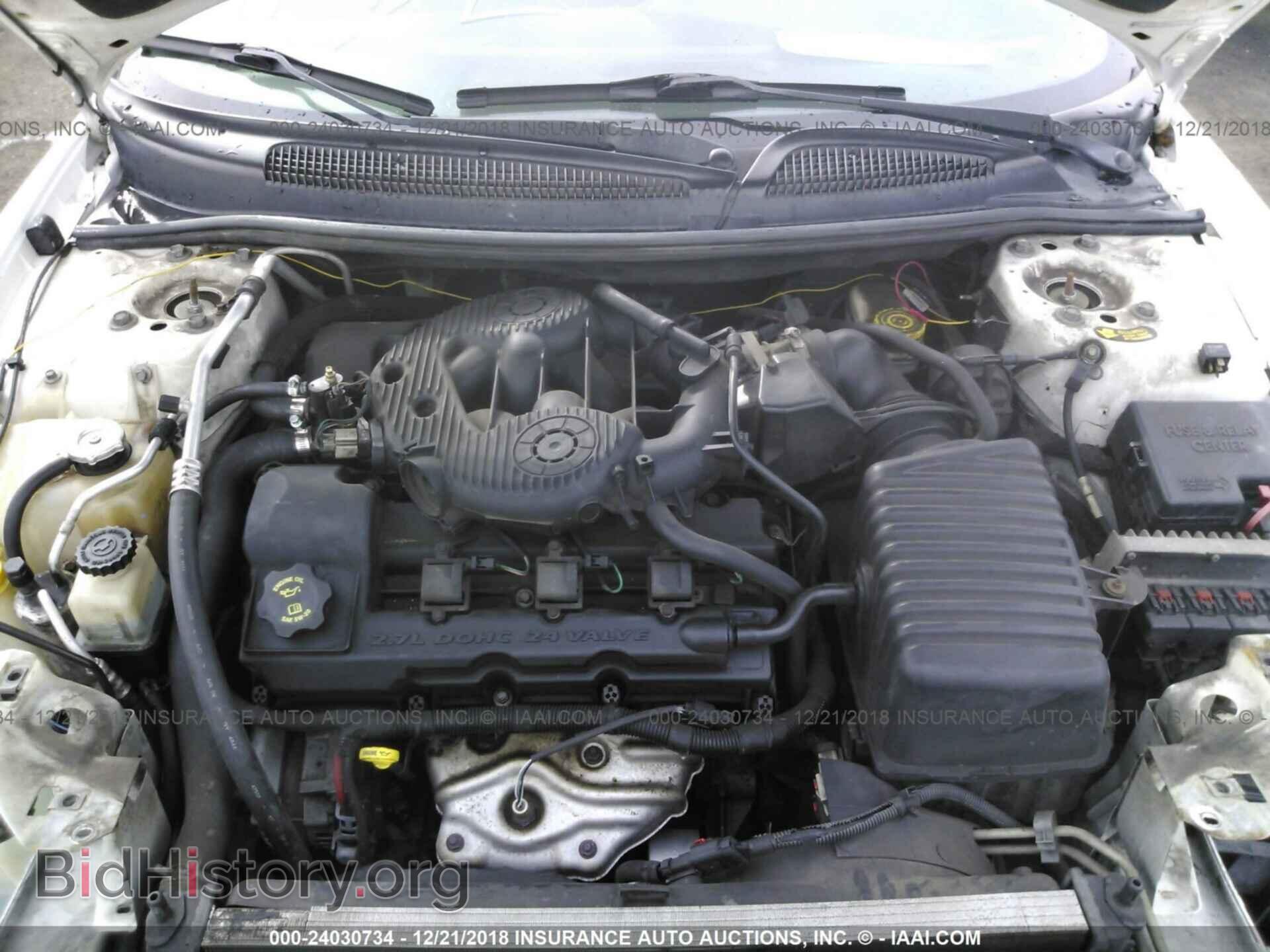 2005 CHRYSLER SEBRING - VIN: 1C3EL75R35N676891 - Фото 10
