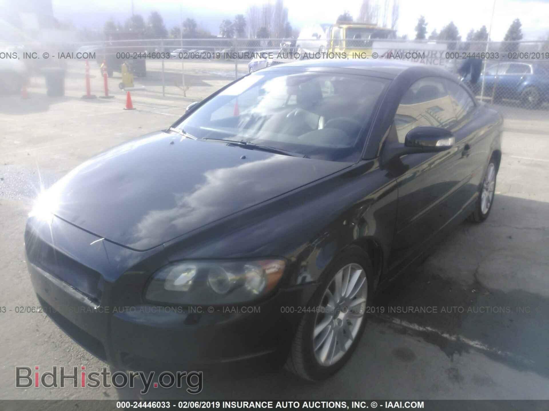 2008 VOLVO C70 - VIN: YV1MC67248J051049 - Фото 2