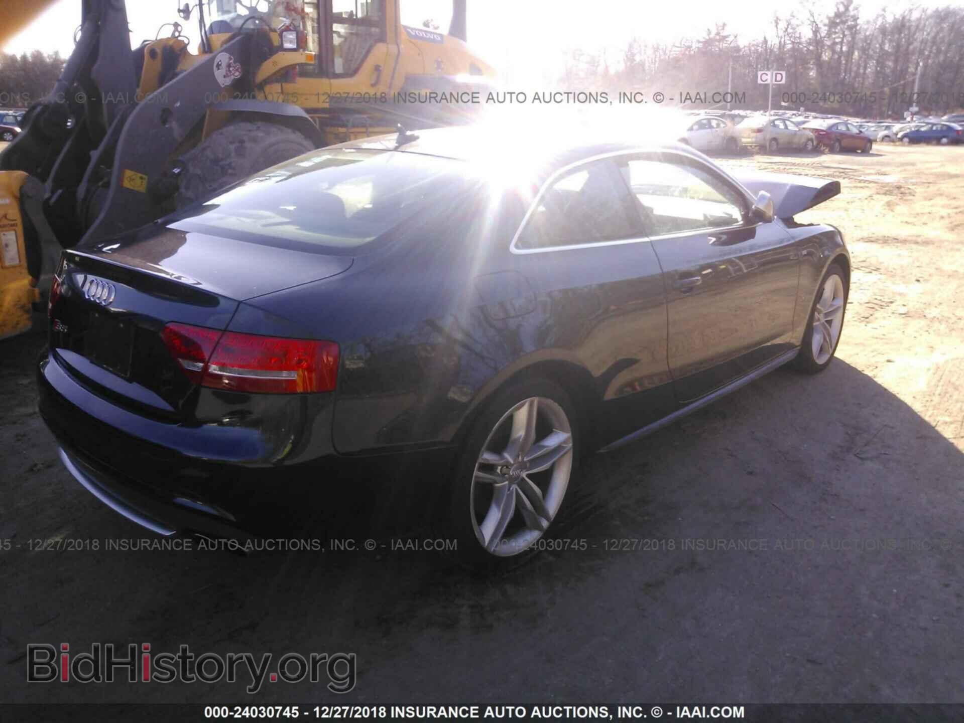 2010 AUDI S5 - VIN: WAUGVAFR1AA069025 - Фото 4