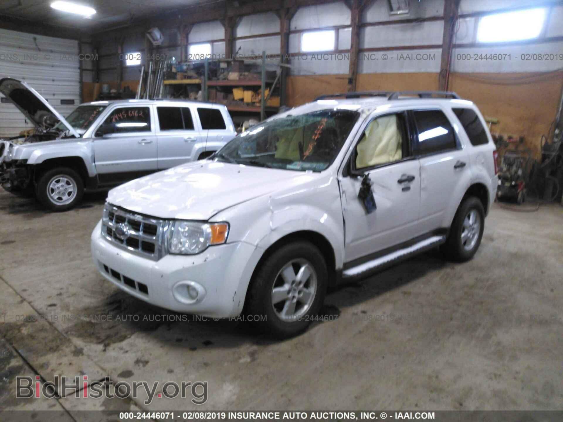 2009 FORD ESCAPE - VIN: 1FMCU03GX9KB60152 - Фото 2