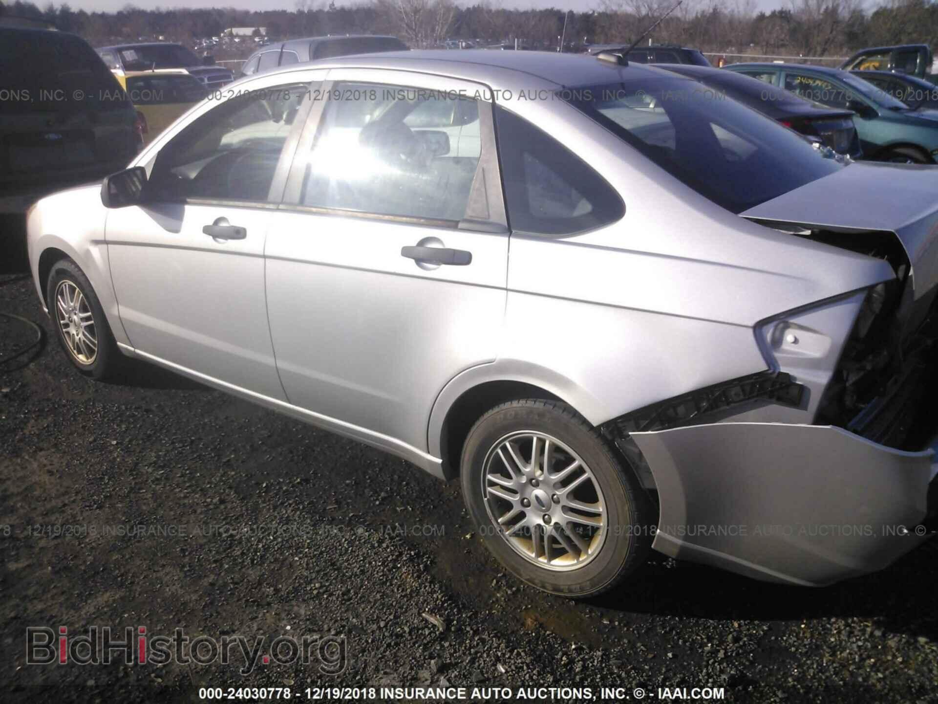 2009 FORD FOCUS - VIN: 1FAHP35N49W142467 - Photo 3