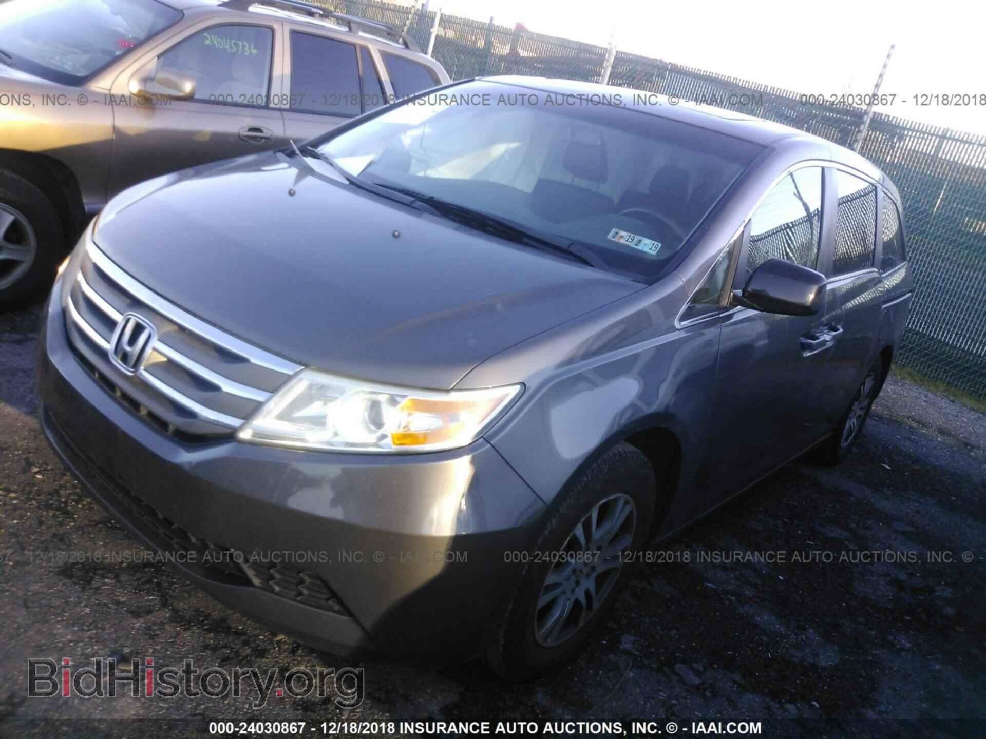 2011 HONDA ODYSSEY - VIN: 5FNRL5H63BB057737 - Фото 2