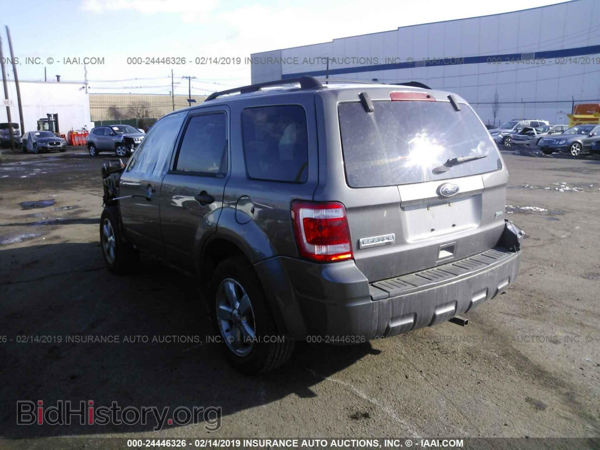 2011 FORD ESCAPE - VIN: 1FMCU9DG2BKB63300 - Фото 3
