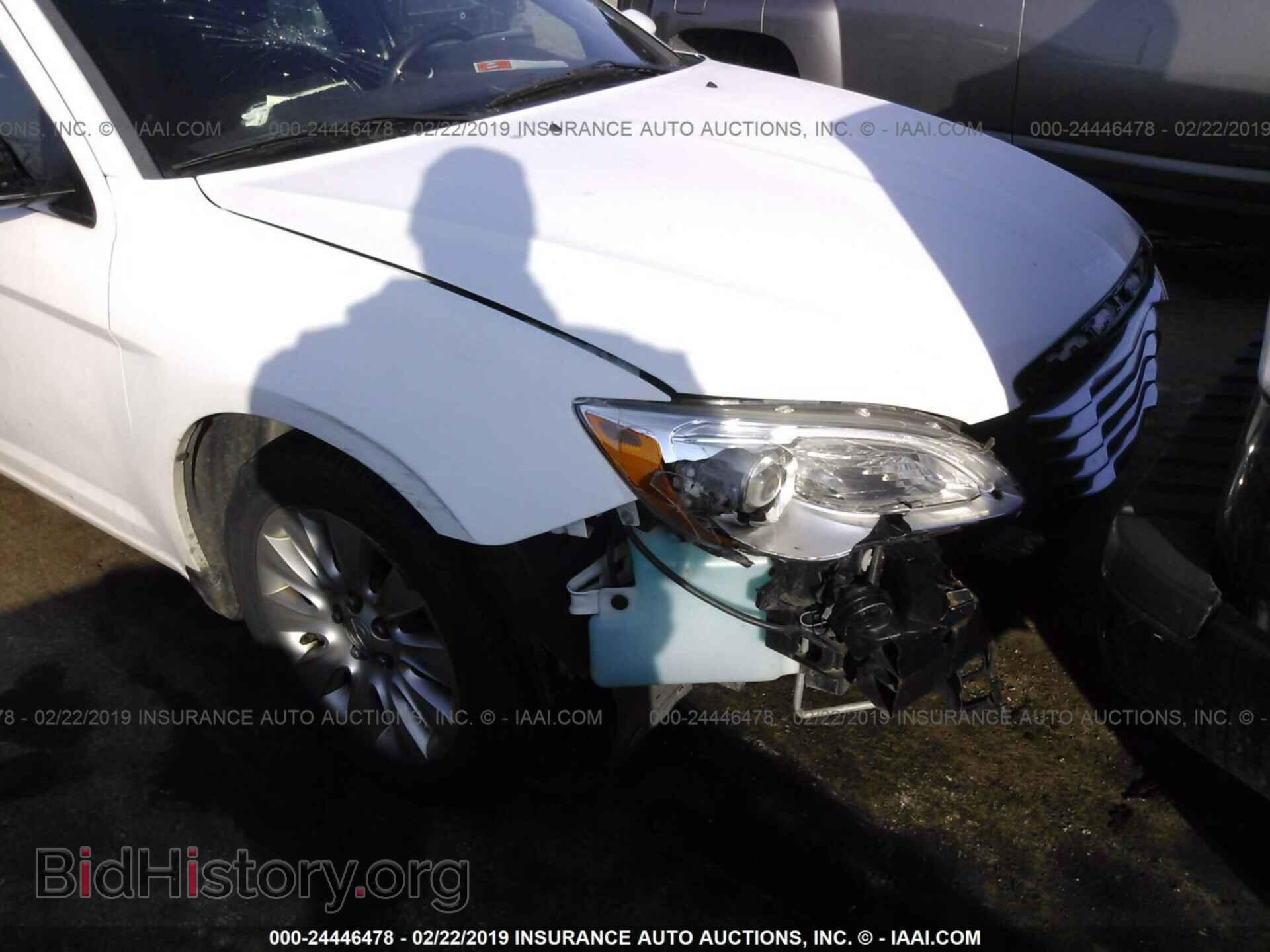 2014 CHRYSLER 200 - VIN: 1C3CCBAB0EN210421 - Фото 6