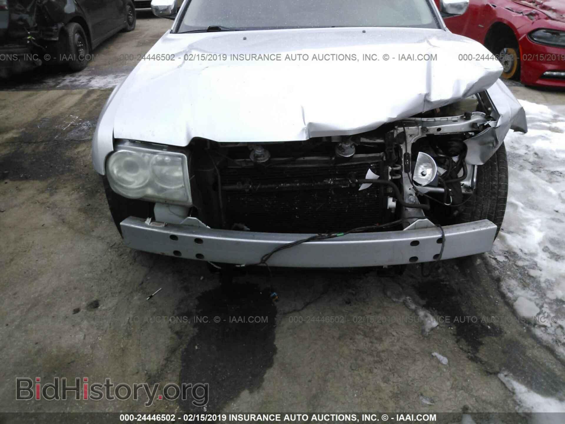 2006 CHRYSLER 300C - VIN: 2C3KA63H06H509766 - Фото 6
