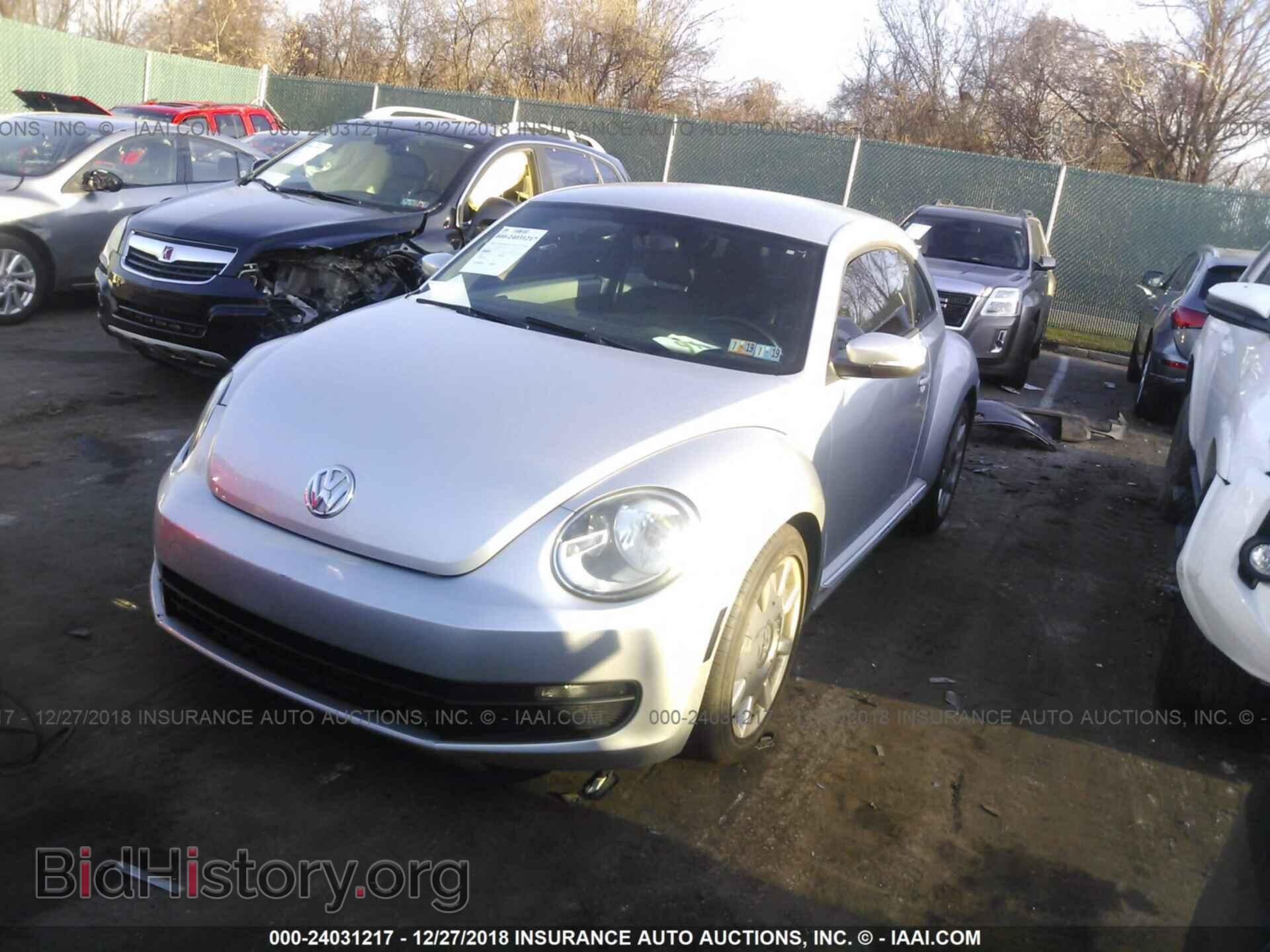 2012 VOLKSWAGEN BEETLE - VIN: 3VWJP7AT8CM652378 - Фото 2