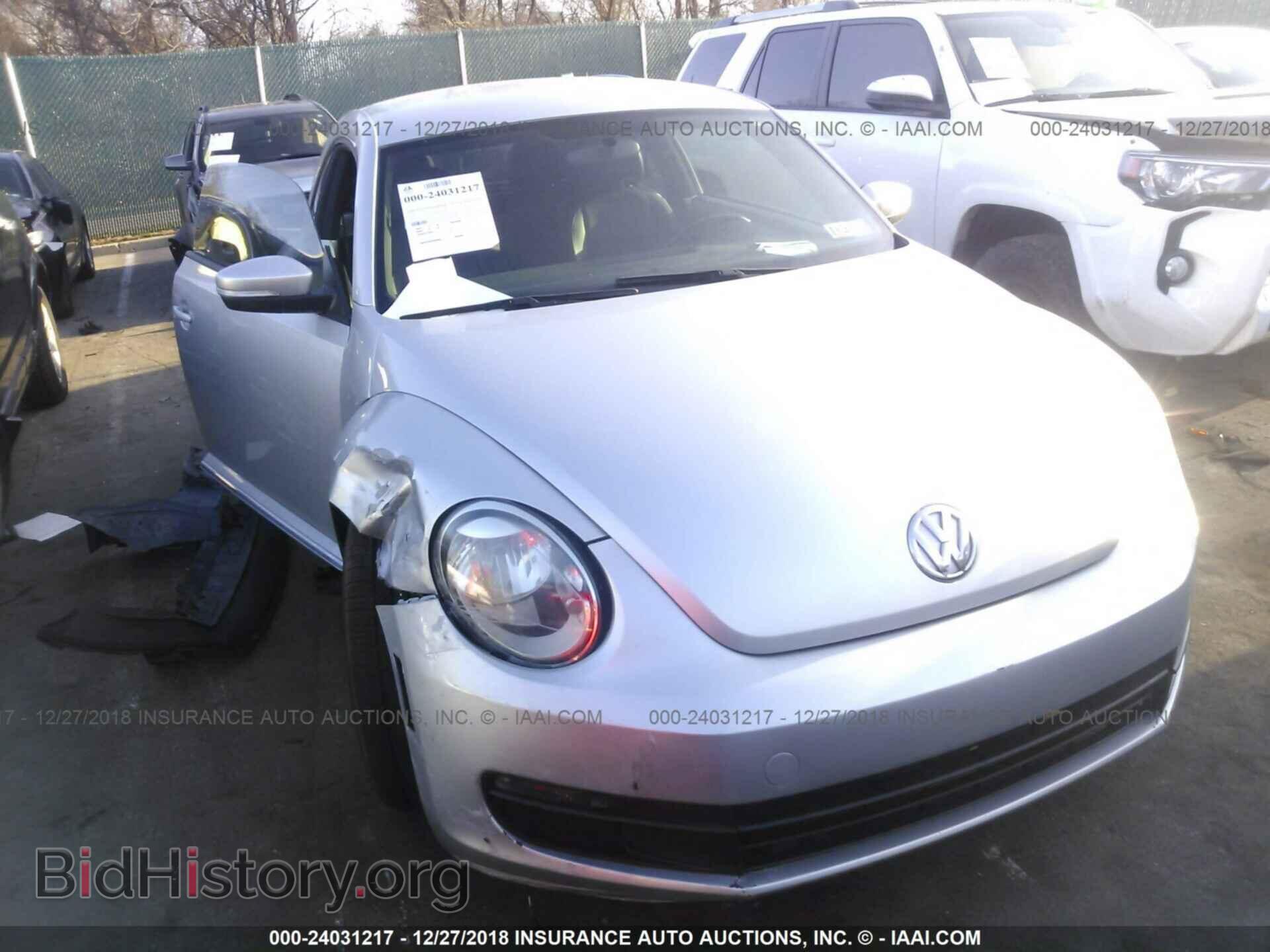 2012 VOLKSWAGEN BEETLE - VIN: 3VWJP7AT8CM652378 - Фото 6