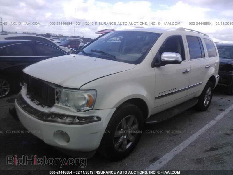 2007 Chrysler ASPEN (VIN 1A8HX58287F586741) — фото 2 из 10