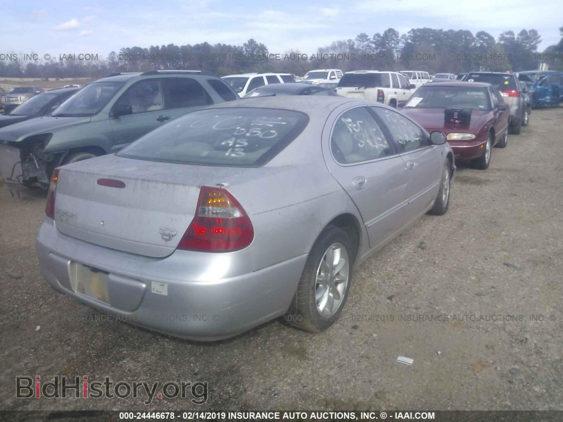 2004 CHRYSLER 300M - VIN: 2C3HE66G04H642798 - Photo 4