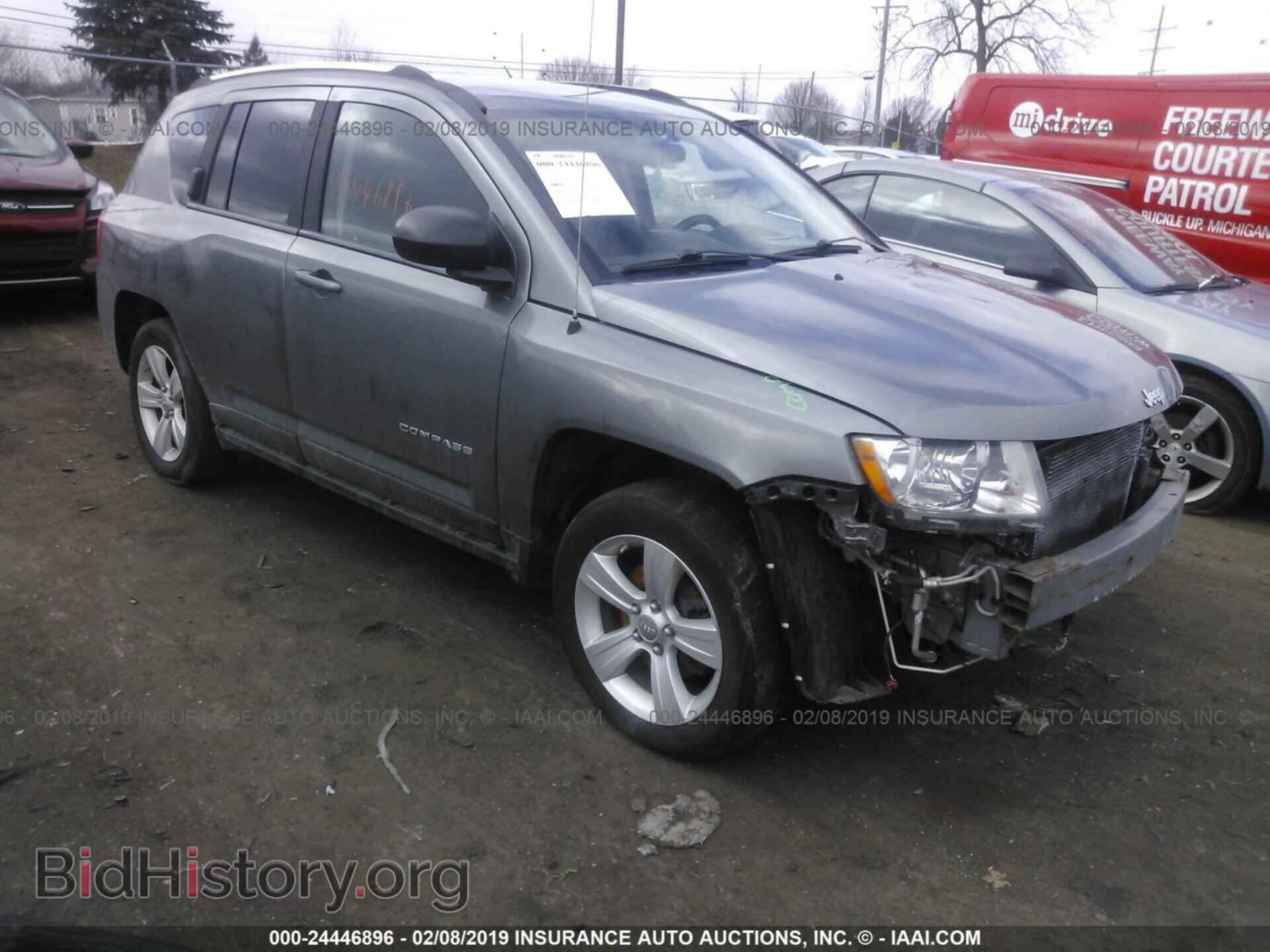 Фотография 1J4NF1FBXBD282768 - JEEP COMPASS 2011