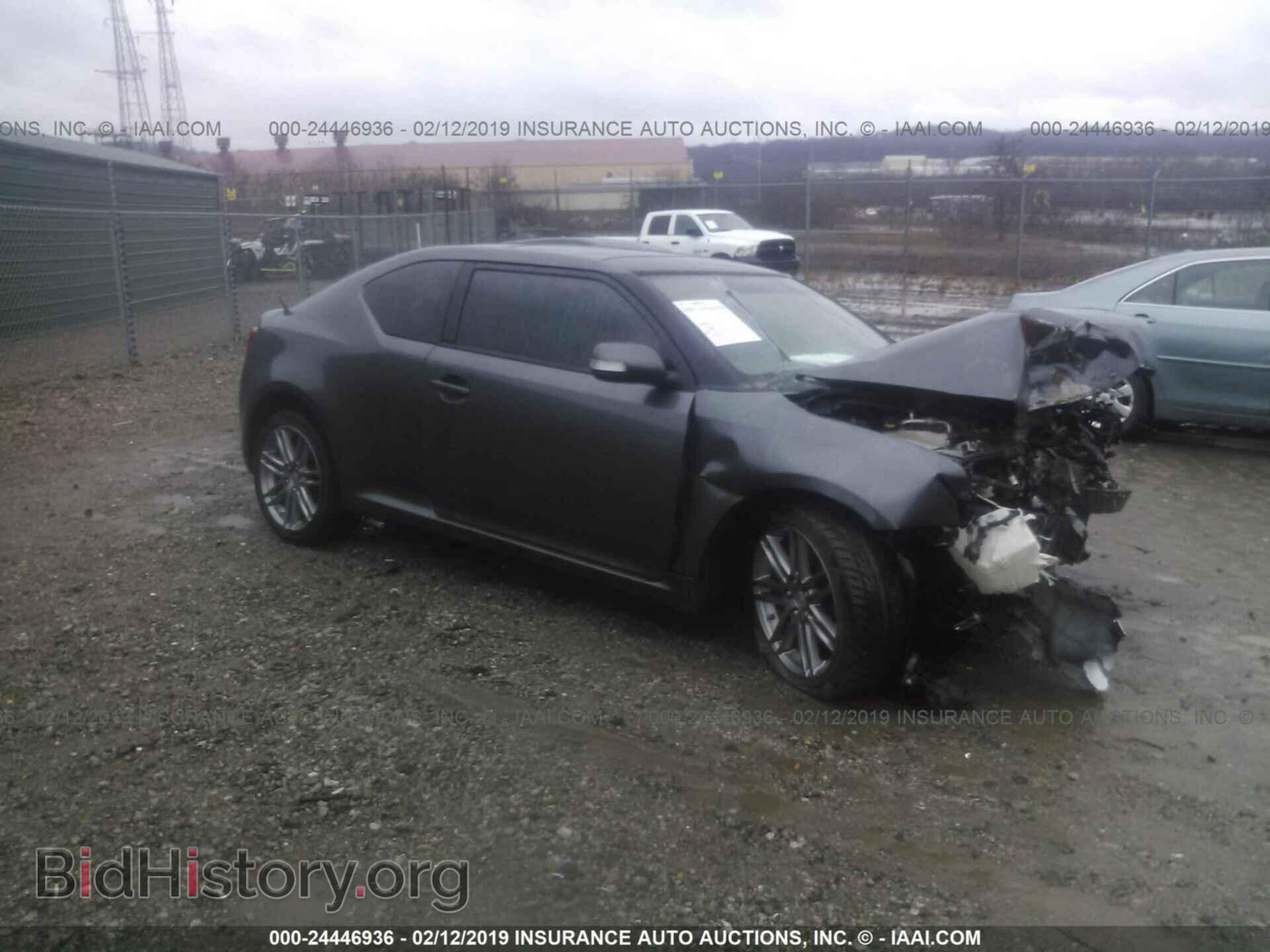 Фотография JTKJF5C71C3025008 - TOYOTA SCION TC 2012