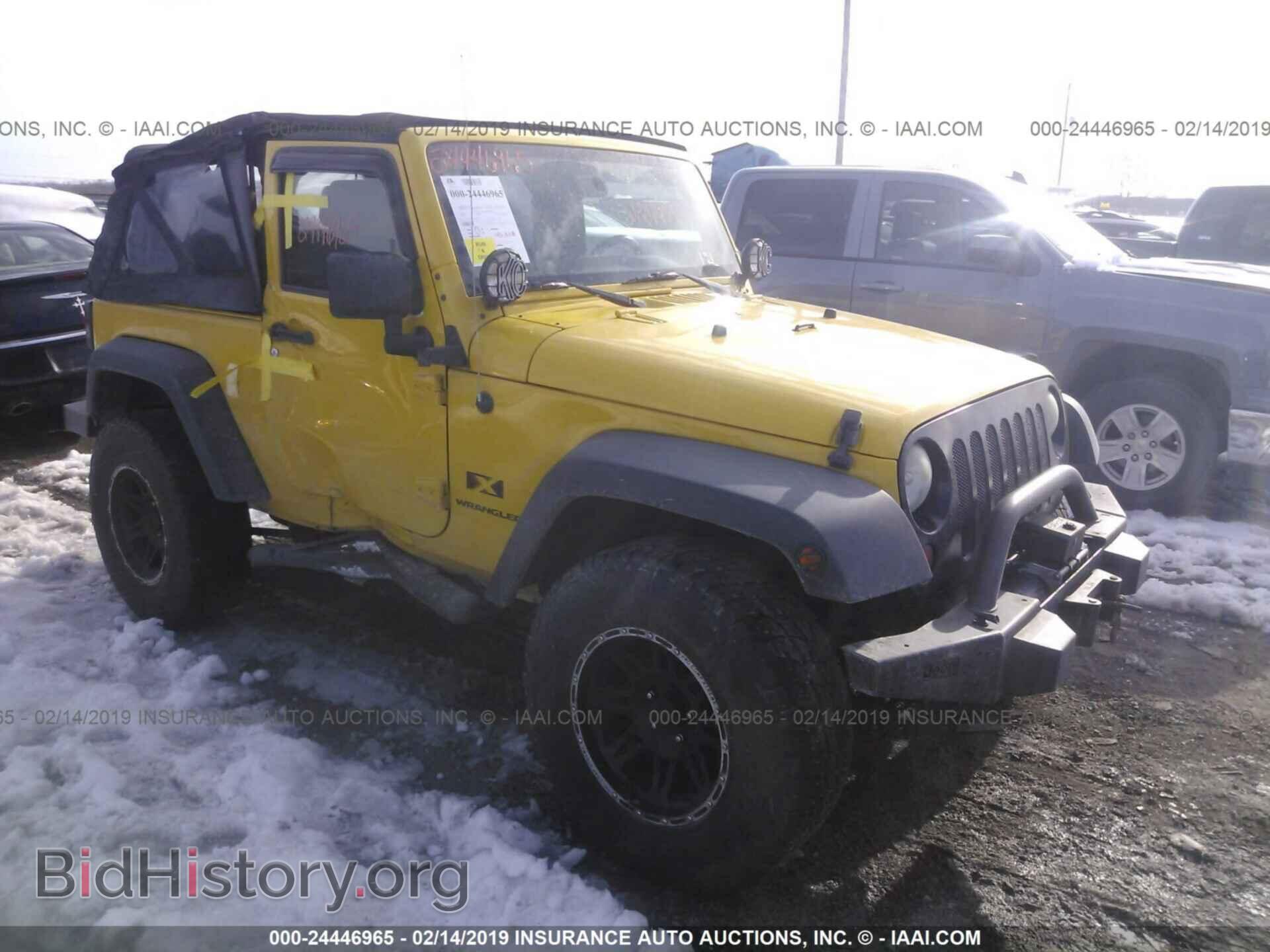 Photo 1J4FA24198L511801 - JEEP WRANGLER 2008