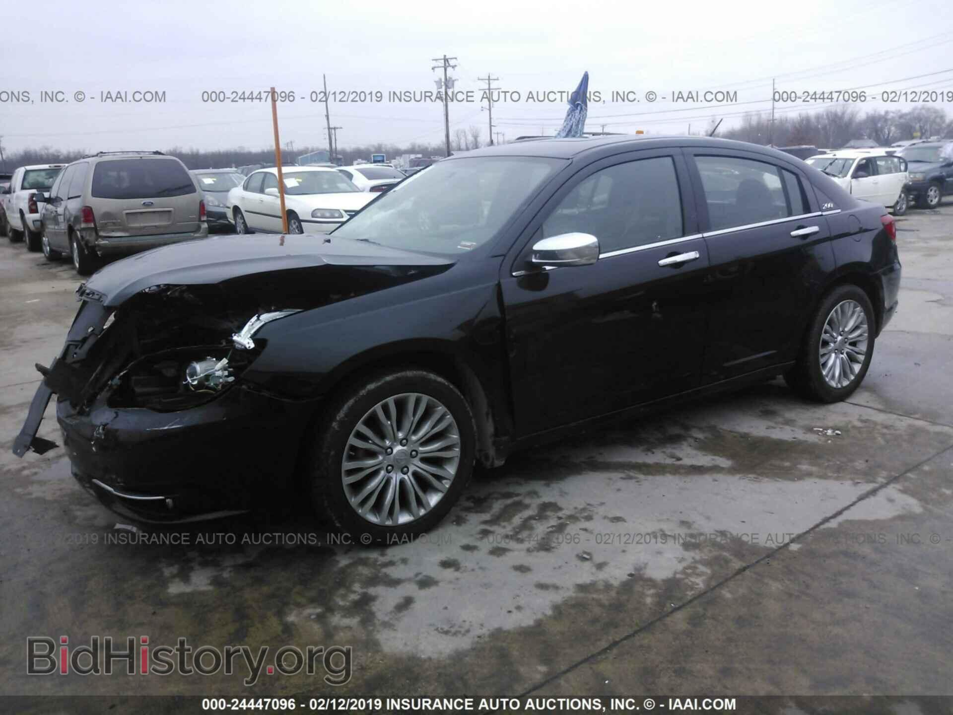 2012 CHRYSLER 200 - VIN: 1C3CCBCB2CN257363 - Photo 2