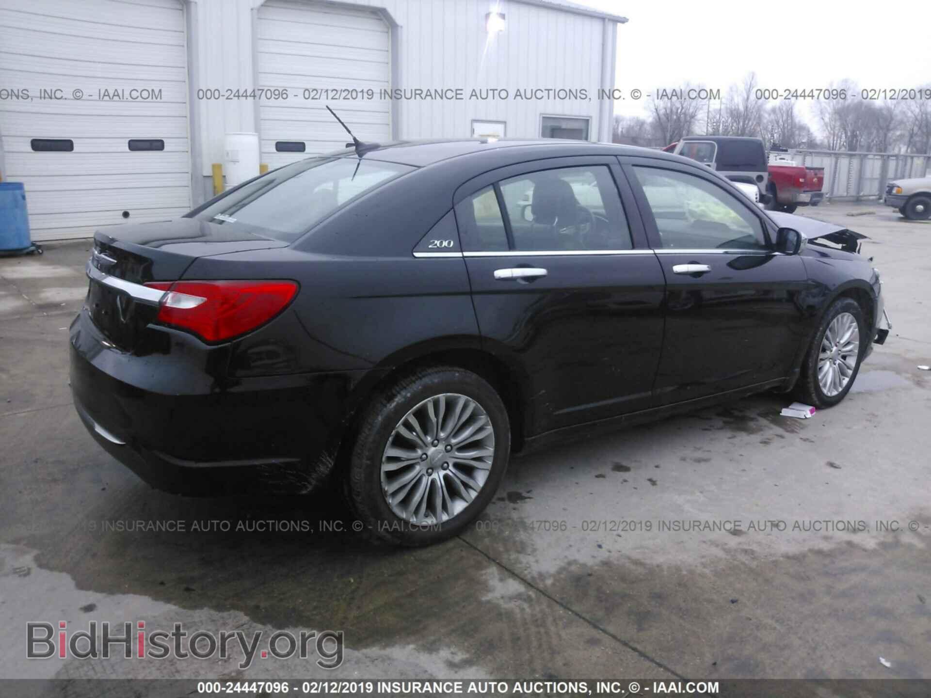 2012 CHRYSLER 200 - VIN: 1C3CCBCB2CN257363 - Photo 4