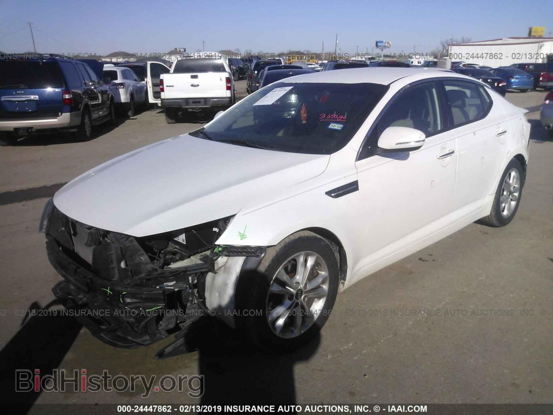 2011 KIA OPTIMA - VIN: KNAGN4A75B5184633 - Photo 2