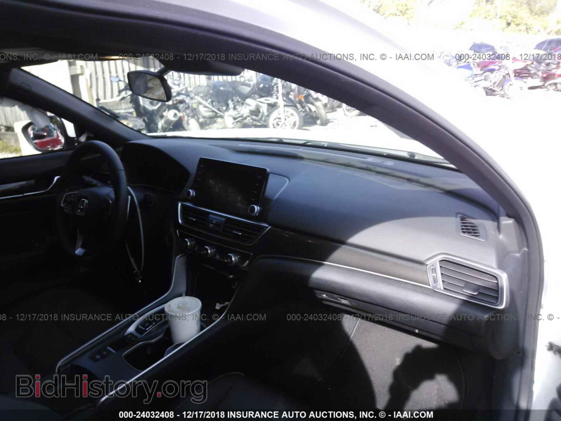 2015 CHRYSLER 300C - VIN: 2C3CCAET6FH859745 - Фото 5