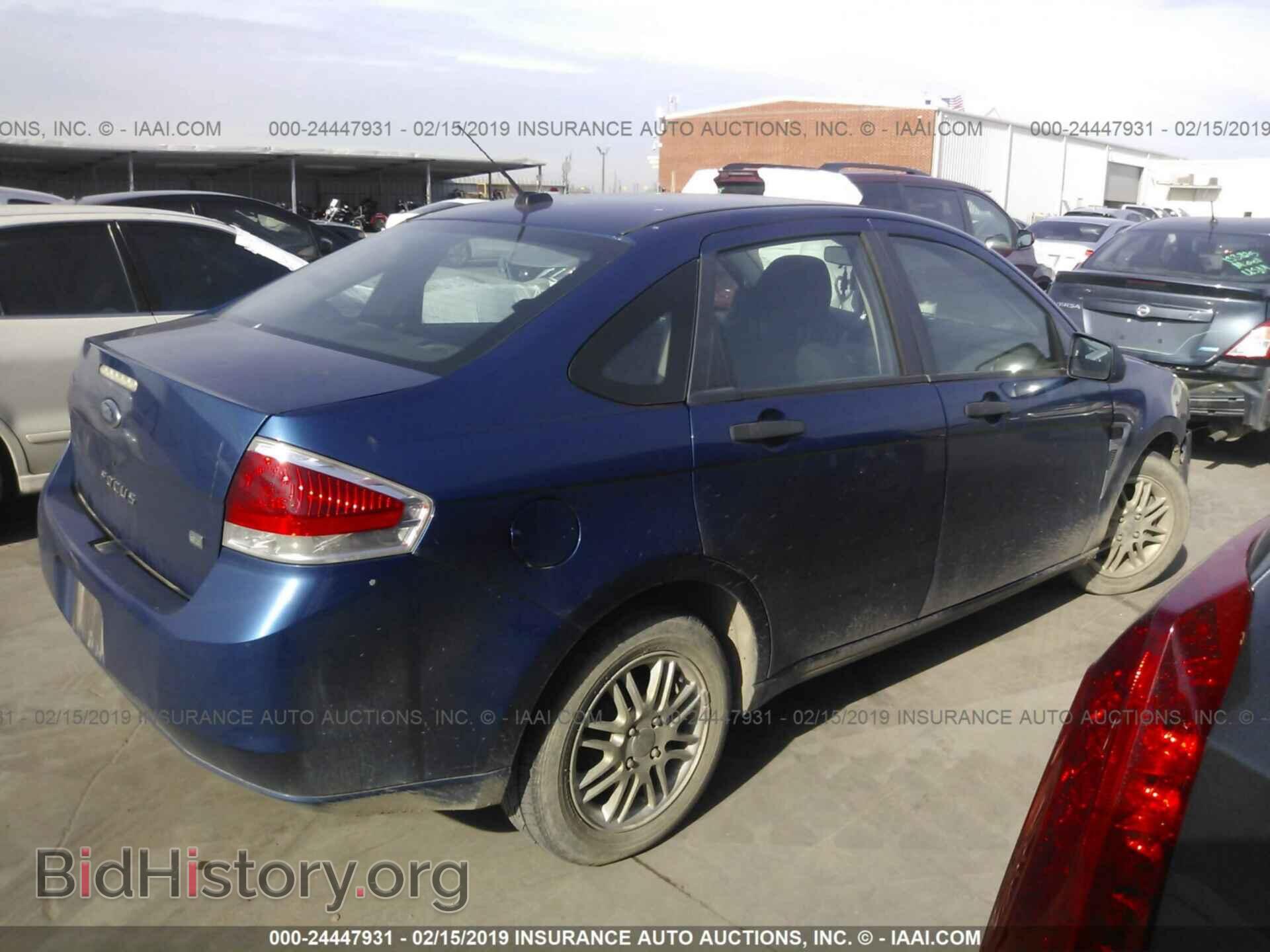 2008 FORD FOCUS - VIN: 1FAHP35N28W222090 - Фото 4