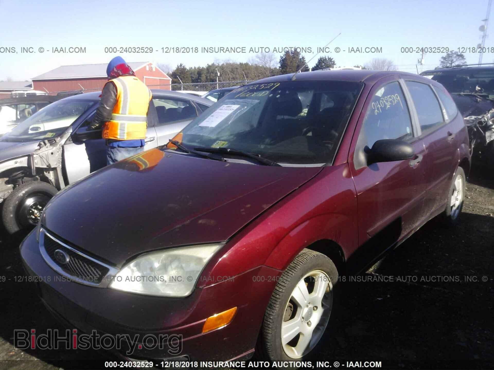 2007 FORD FOCUS - VIN: 1FAHP37N07W190140 - Фото 2