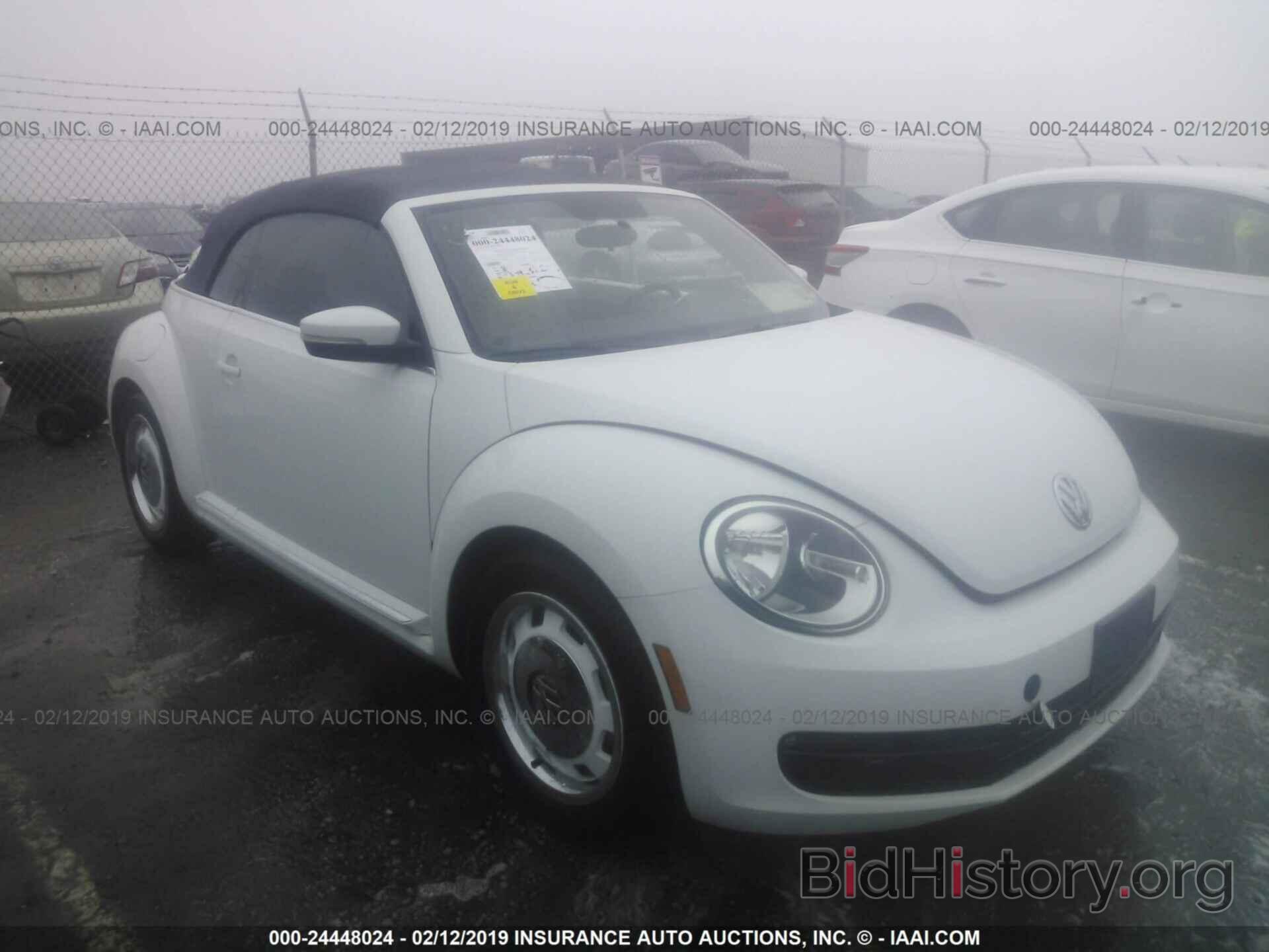 Photo 3VW517AT7FM809566 - VOLKSWAGEN BEETLE 2015