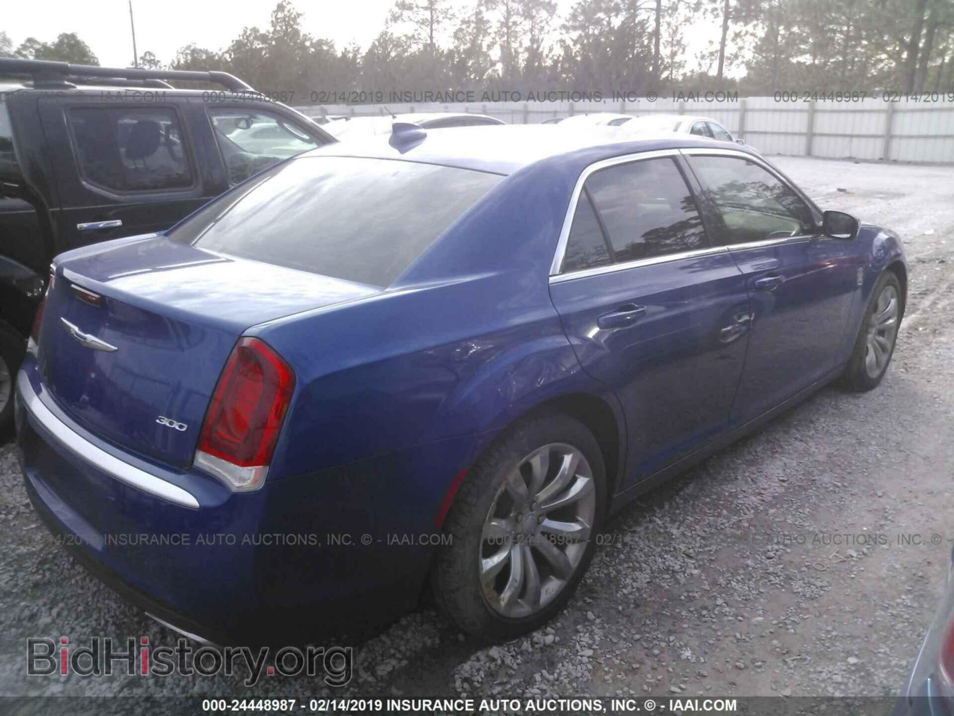 2018 CHRYSLER 300 - VIN: 2C3CCAAG8JH308881 - Фото 4