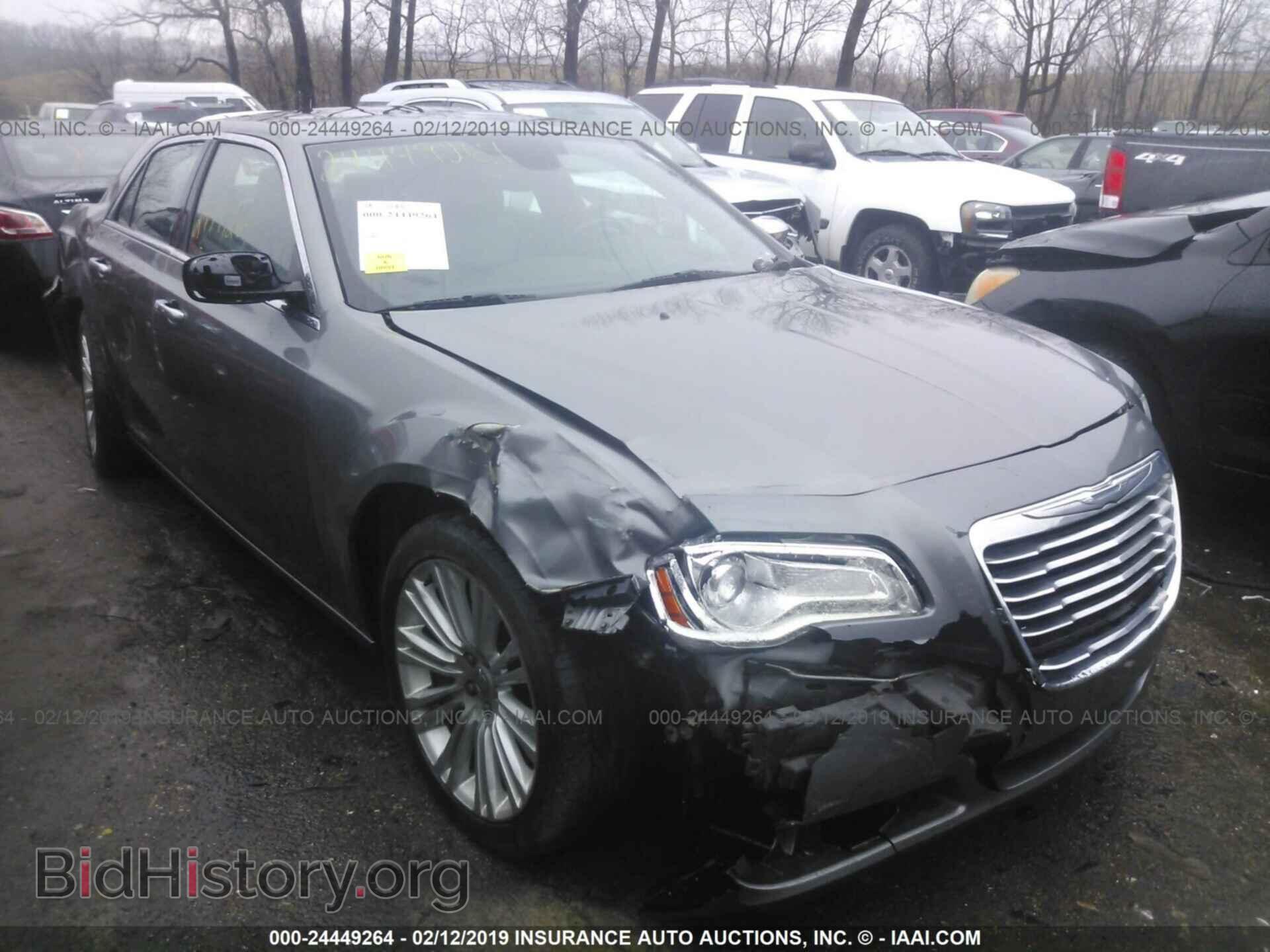 Photo 2C3CA6CT3BH579510 - CHRYSLER 300C 2011