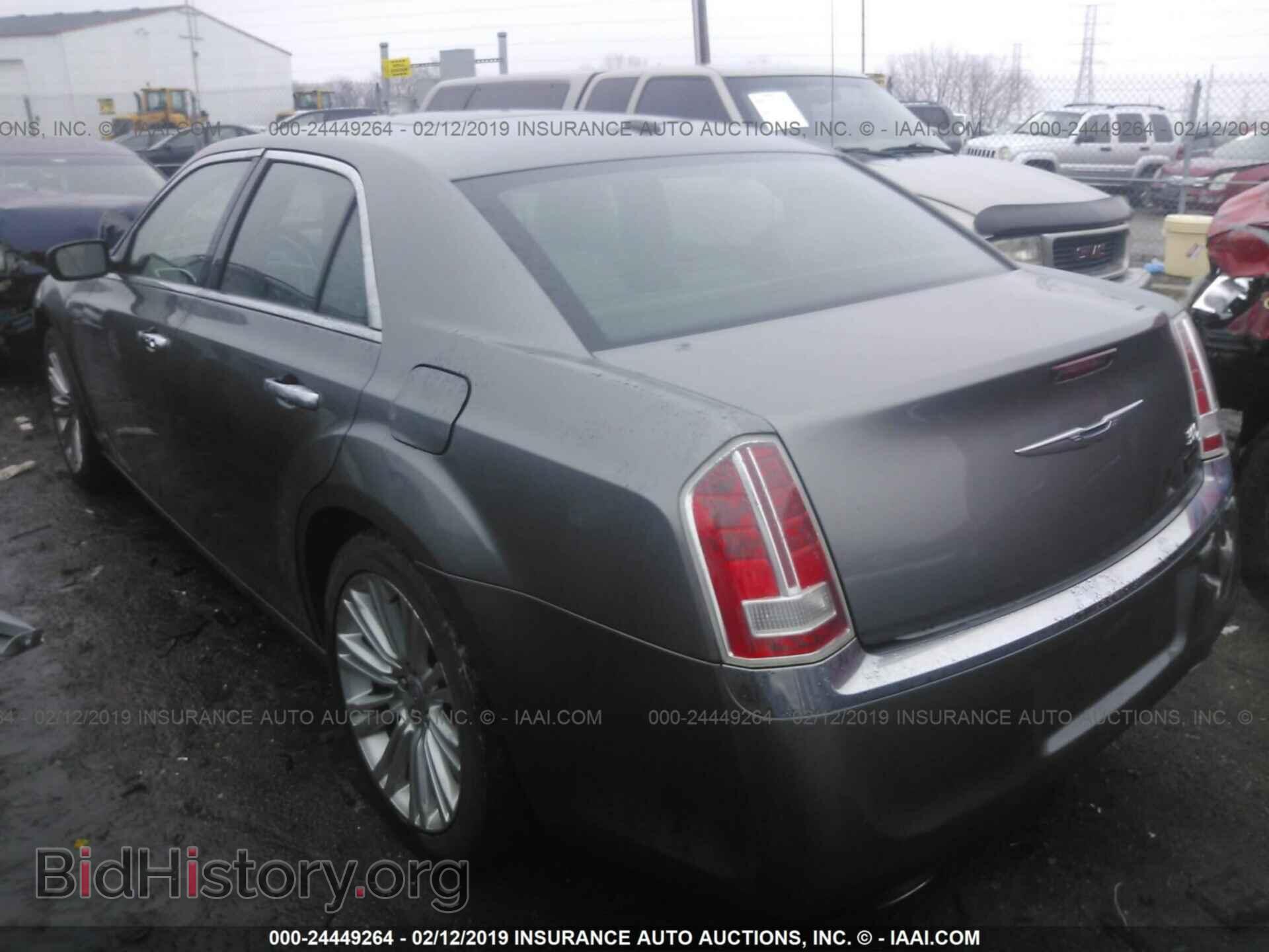 2011 CHRYSLER 300C - VIN: 2C3CA6CT3BH579510 - Фото 3