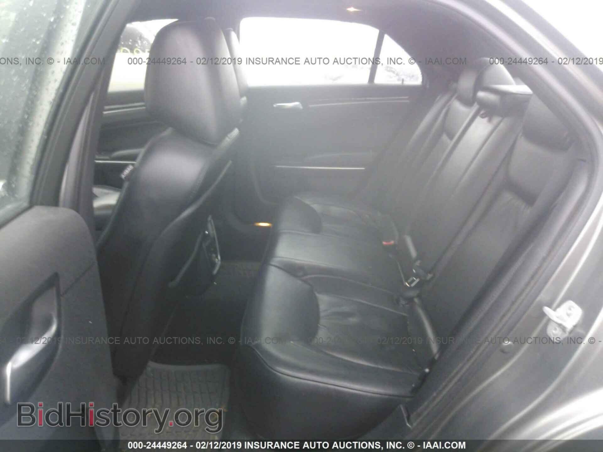 2011 CHRYSLER 300C - VIN: 2C3CA6CT3BH579510 - Фото 8