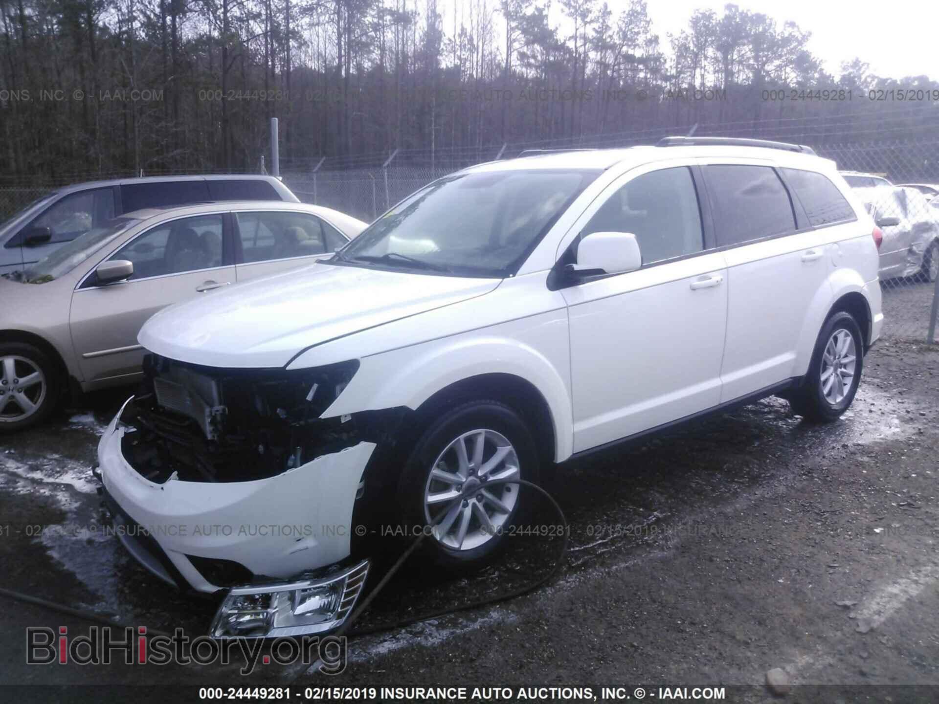 2014 Dodge Journey - VIN: 3C4PDCBG0ET210851 - Photo 2