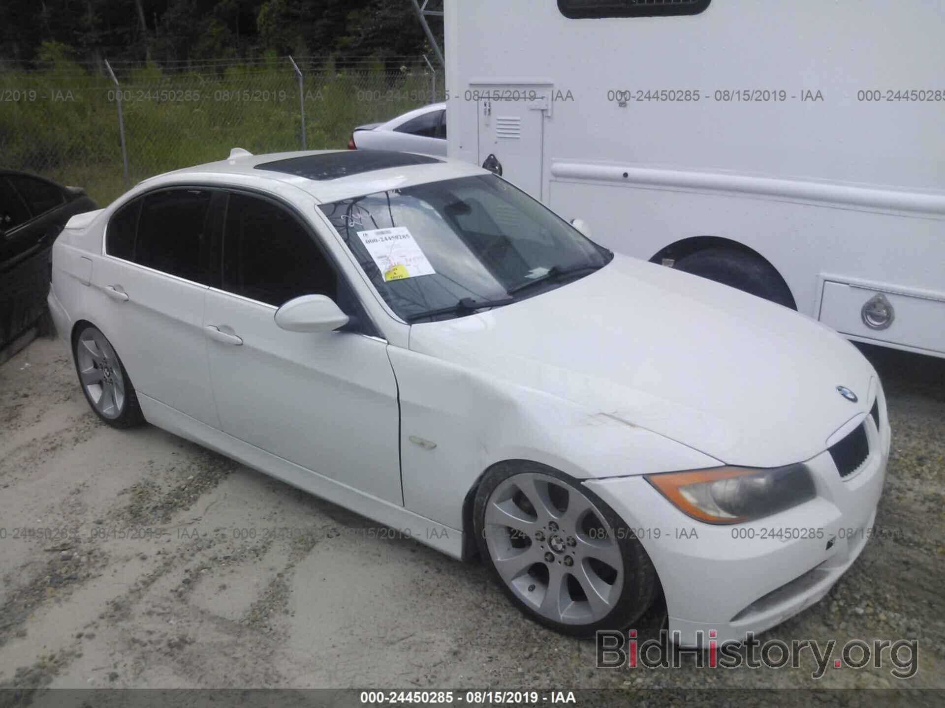 Photo WBAVB73517VF50885 - BMW 335 2007