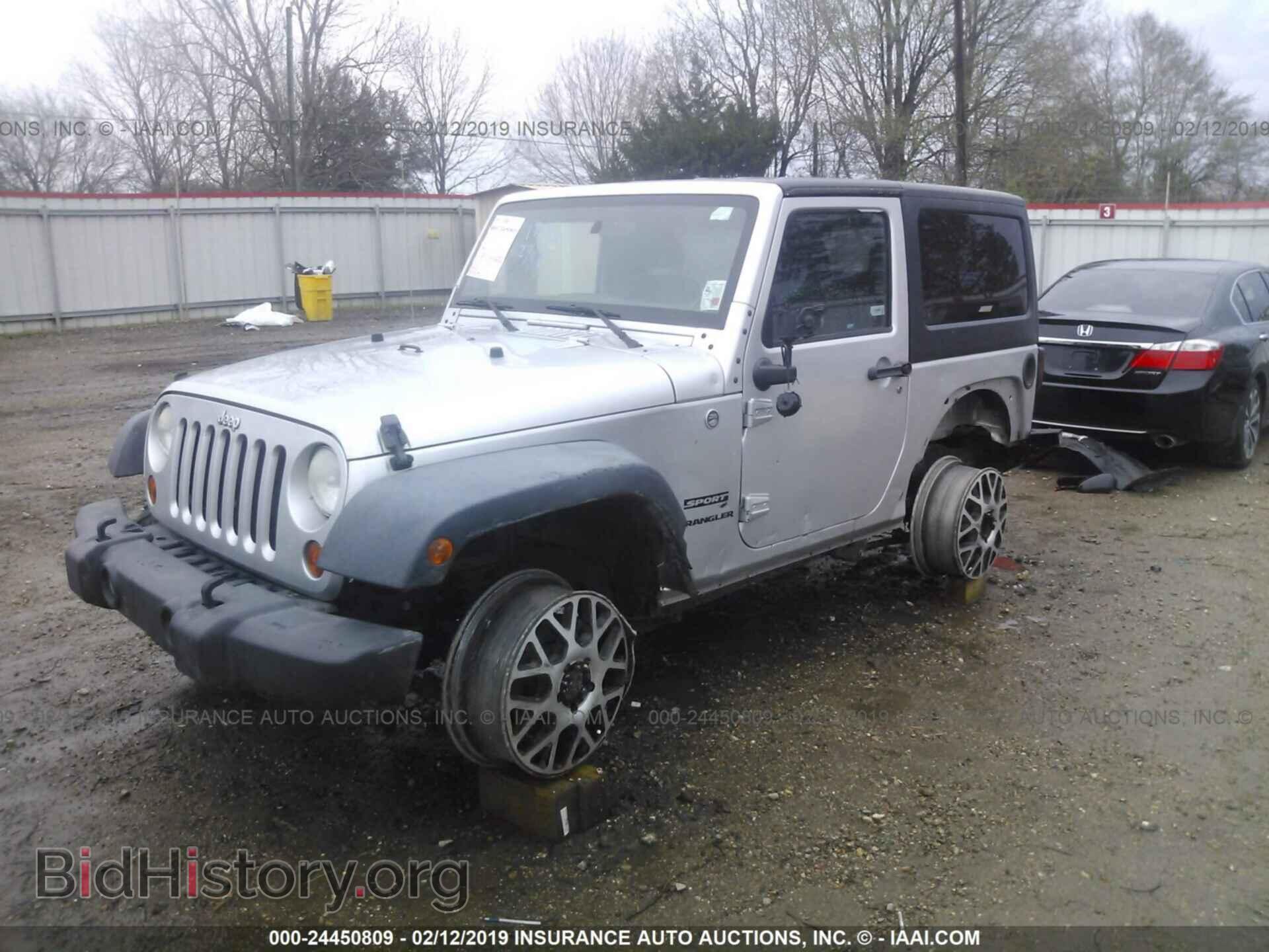 2011 JEEP WRANGLER - VIN: 1J4AA2D11BL625910 - Фото 2