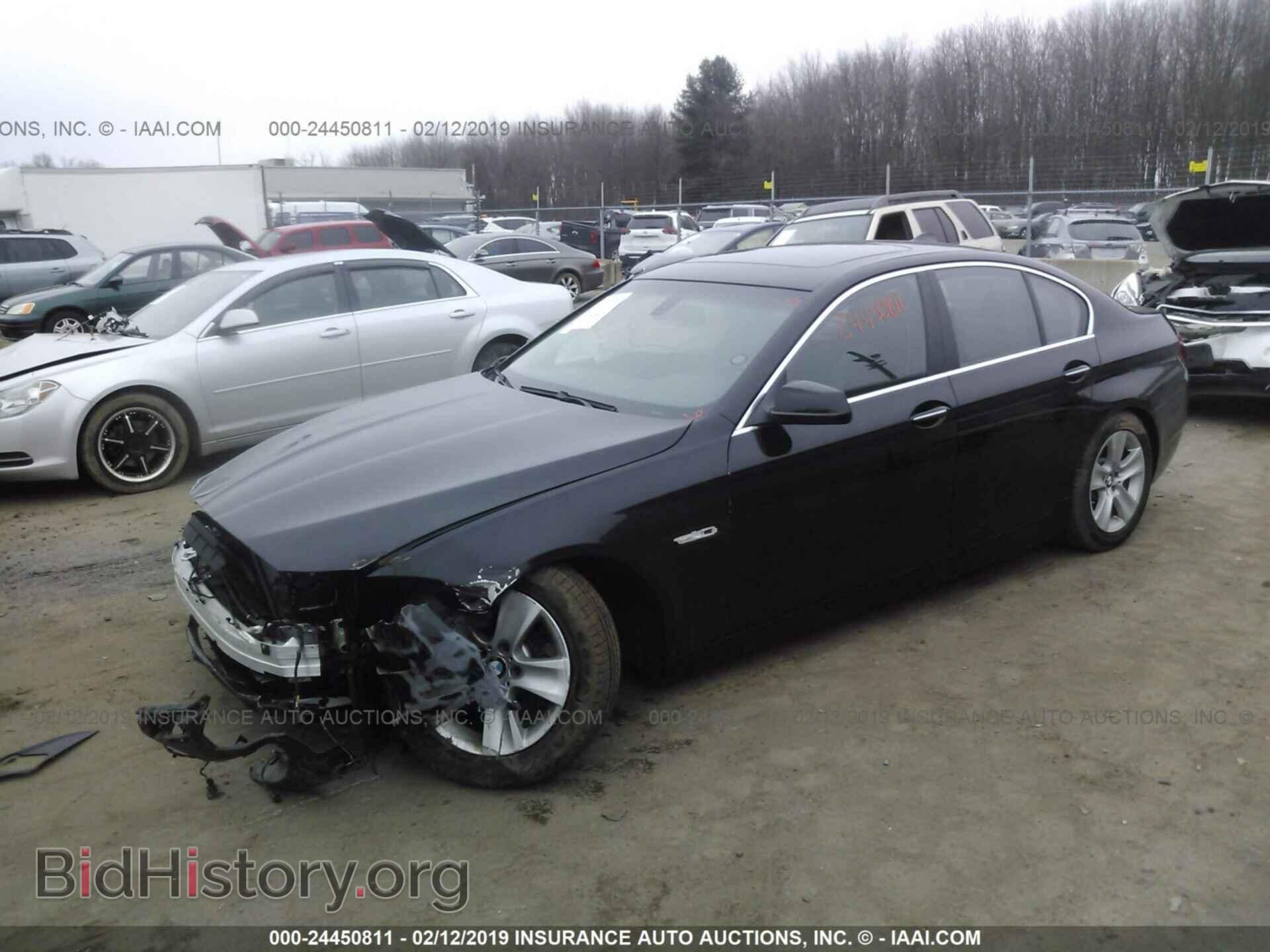 2011 BMW 528 - VIN: WBAFR1C51BC740779 - Фото 2
