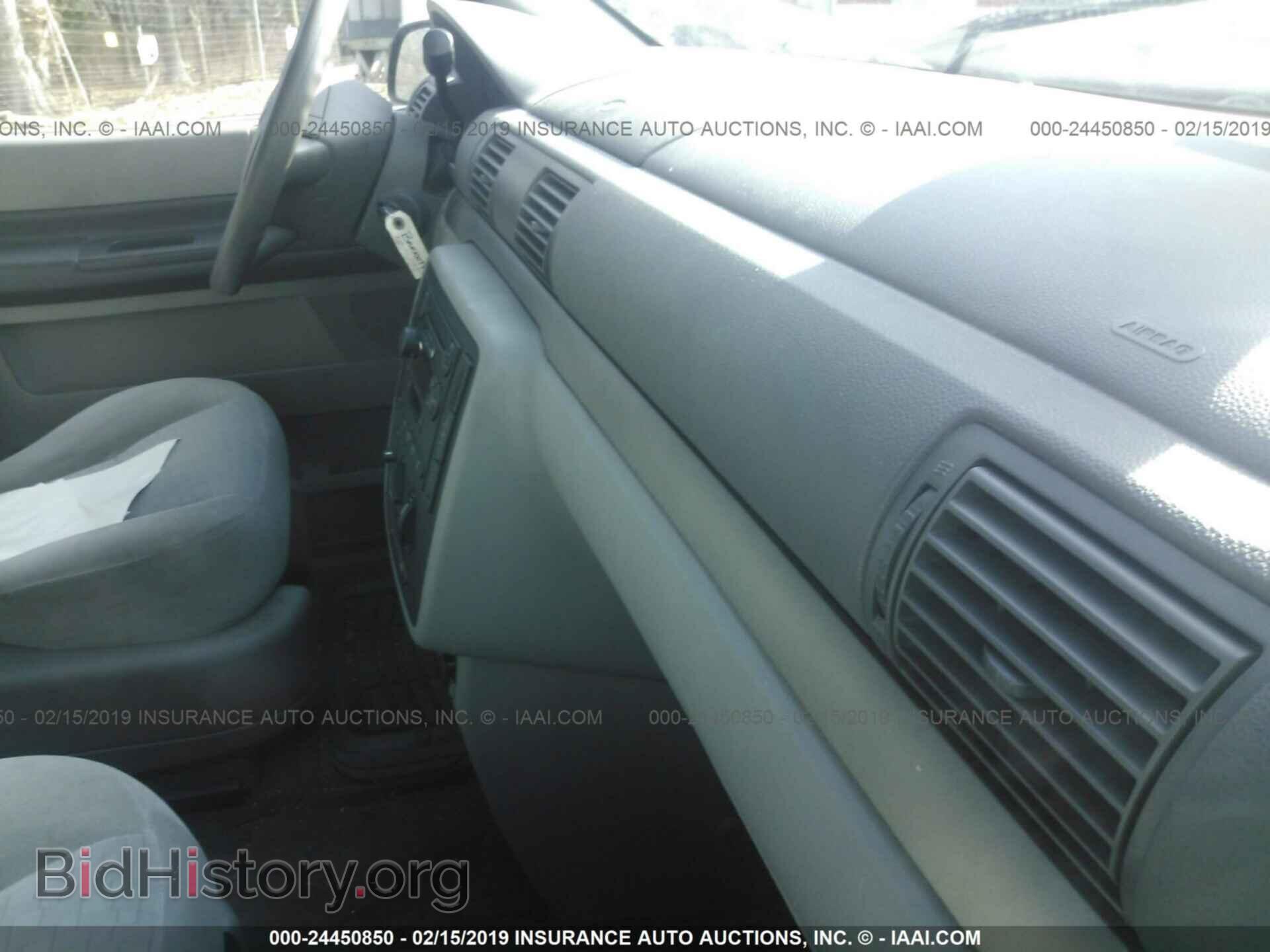 2004 FORD FREESTAR - VIN: 2FMZA51604BB16755 - Фото 5