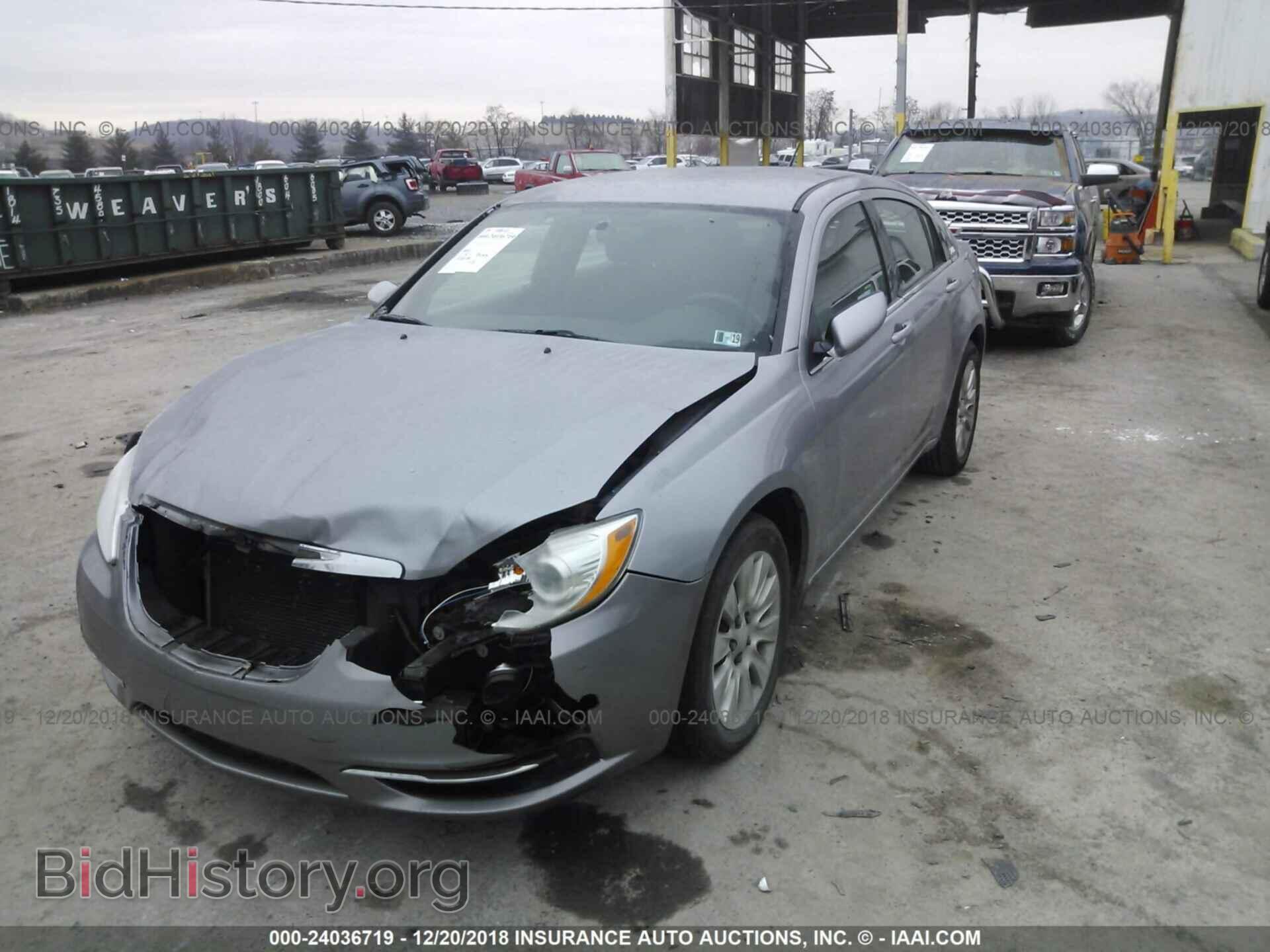 2014 CHRYSLER 200 - VIN: 1C3CCBAB4EN206890 - Photo 2