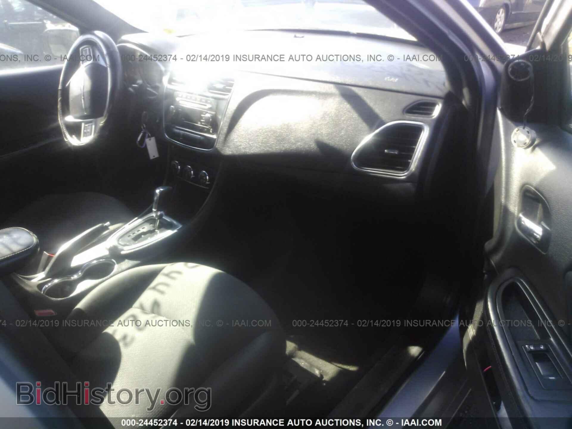 2014 CHRYSLER 200 - VIN: 1C3CCBBG1EN144813 - Фото 5