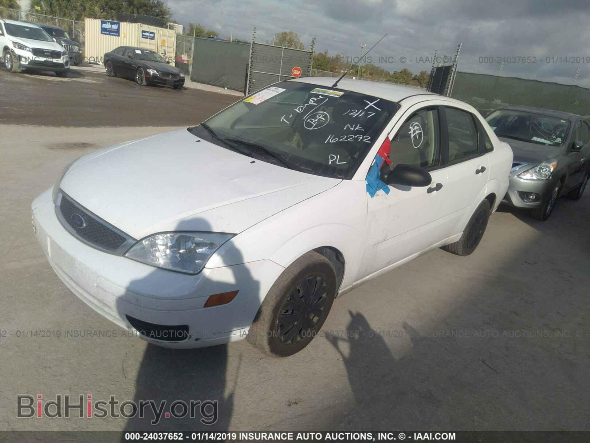 2007 FORD FOCUS - VIN: 1FAFP34NX7W162292 - Photo 2