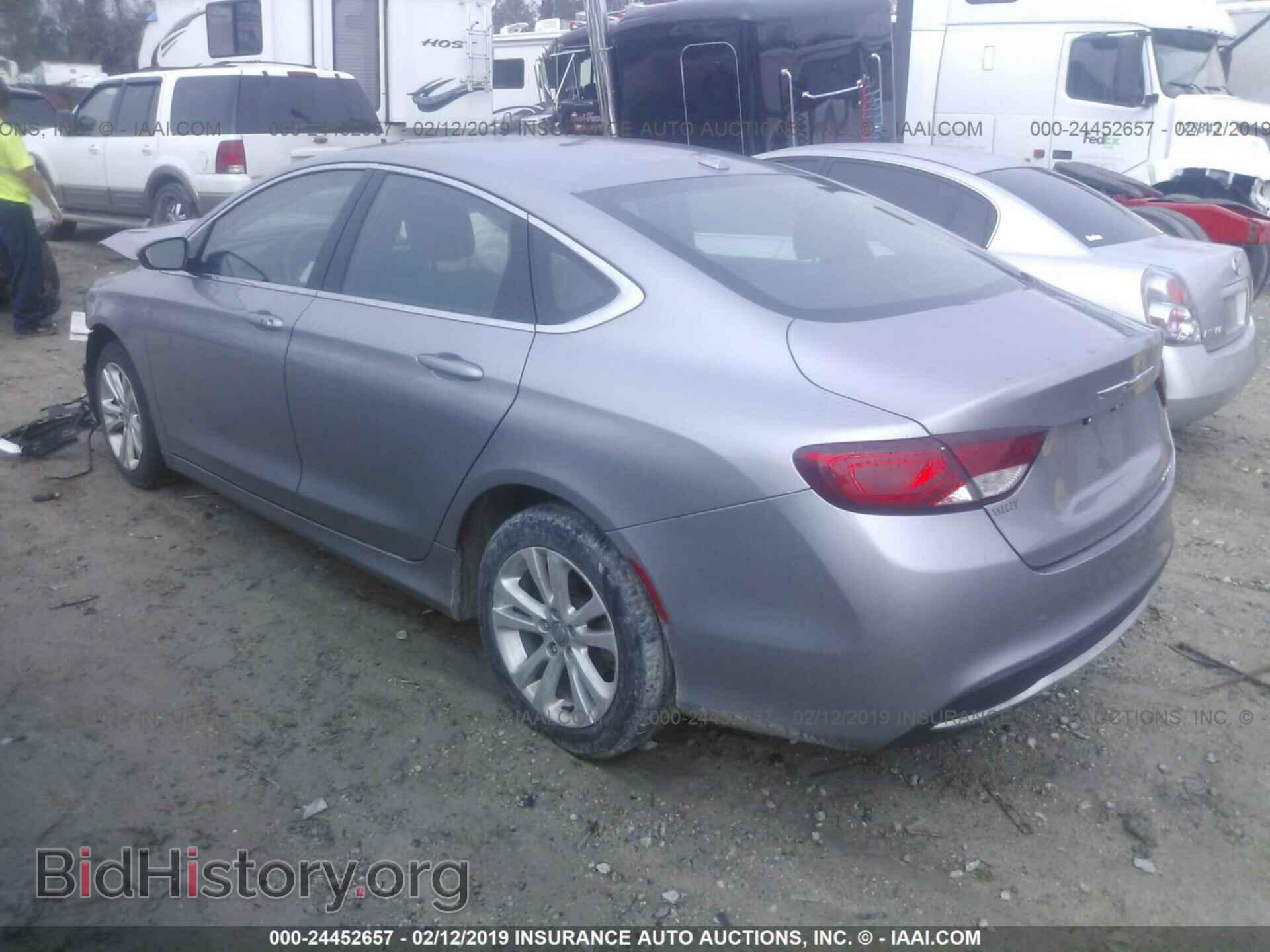 2015 CHRYSLER 200 - VIN: 1C3CCCAB3FN758372 - Photo 3