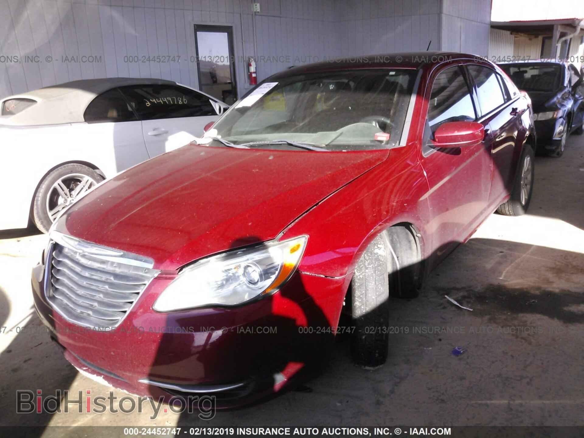 2013 CHRYSLER 200 - VIN: 1C3CCBBG2DN678160 - Фото 2
