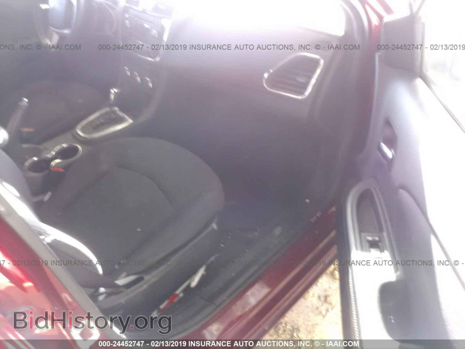 2013 CHRYSLER 200 - VIN: 1C3CCBBG2DN678160 - Фото 5