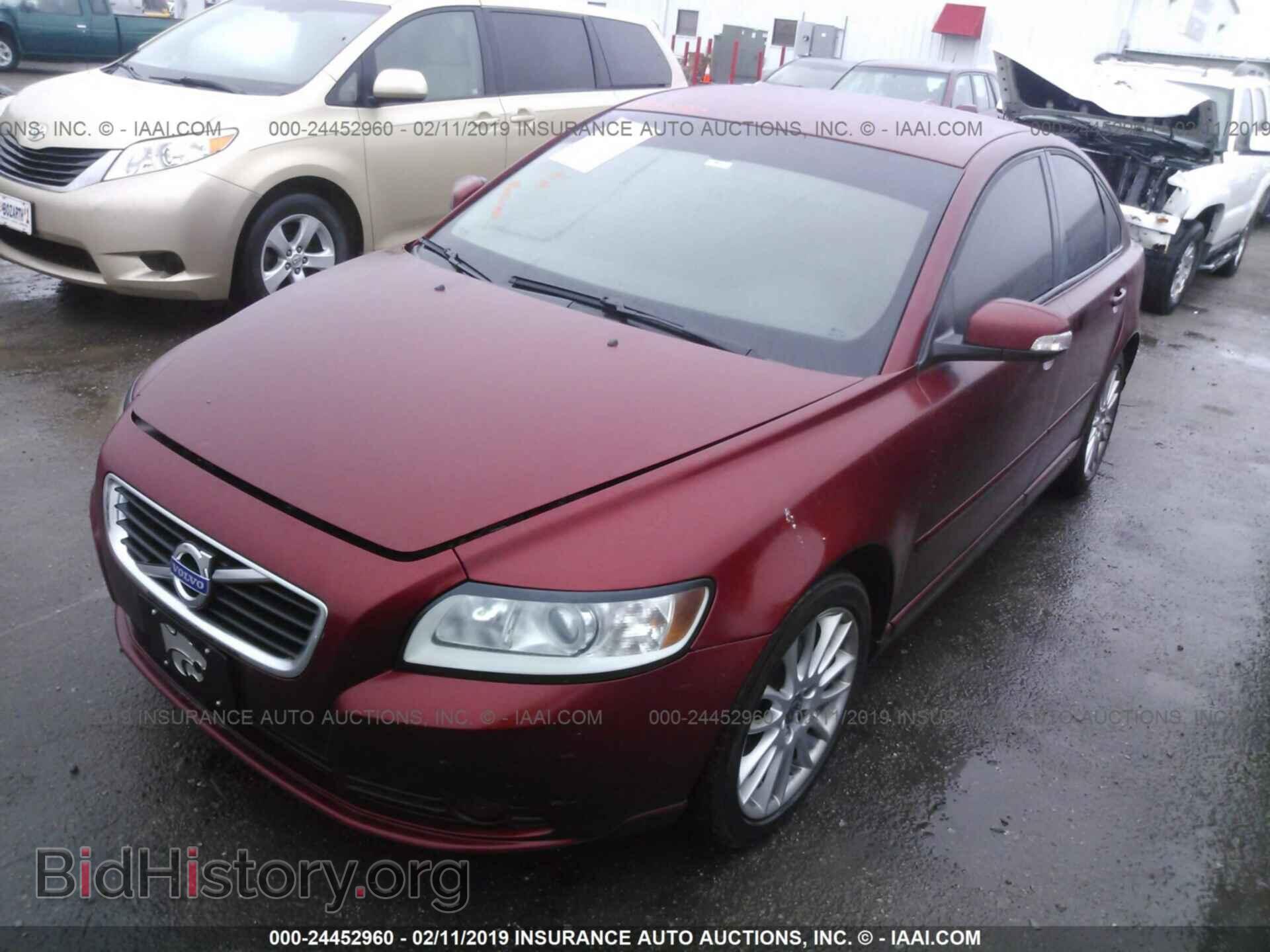 2011 VOLVO S40 - VIN: YV1672MS9B2547198 - Фото 2