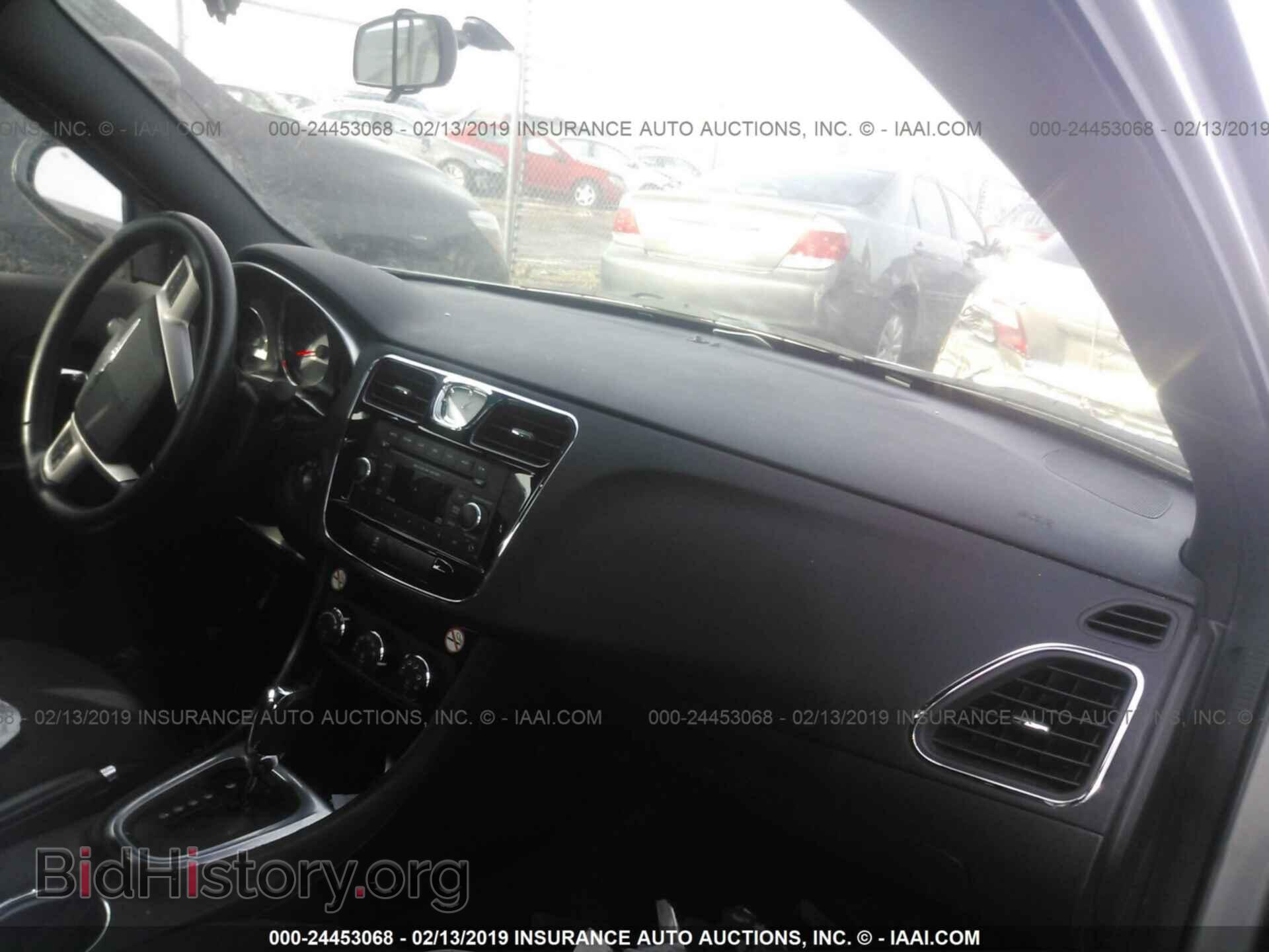 2013 CHRYSLER 200 - VIN: 1C3CCBBB8DN734896 - Фото 5