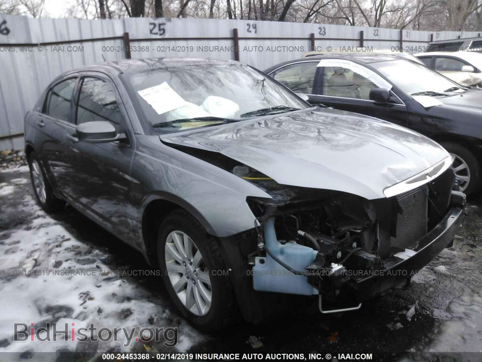 Photo 1C3BC1FB2BN589965 - CHRYSLER 200 2011