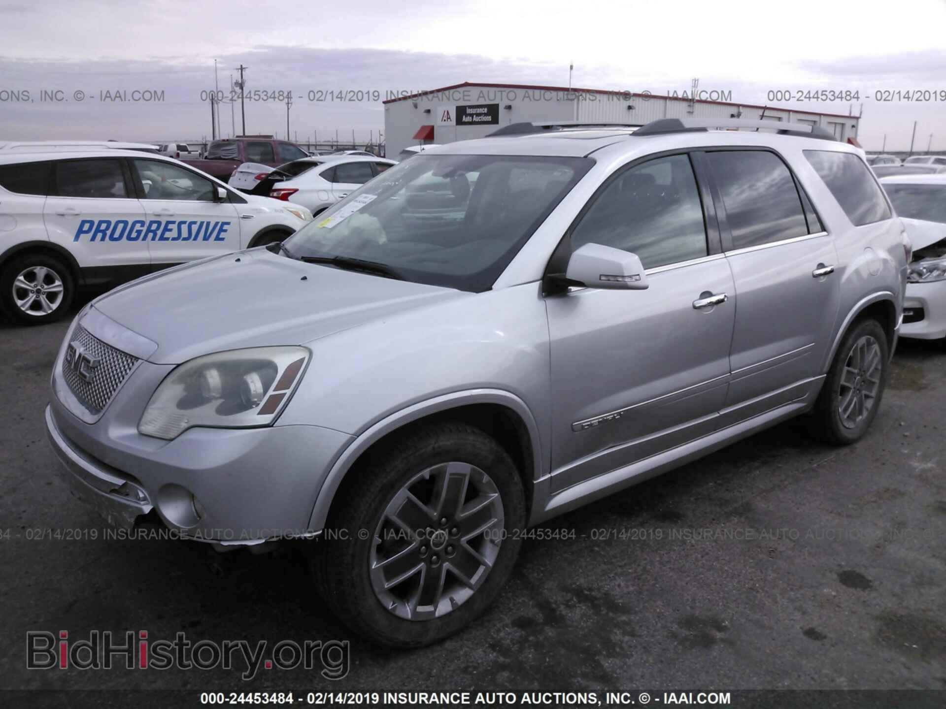 2011 GMC ACADIA - VIN: 1GKKRTED8BJ294468 - Фото 2