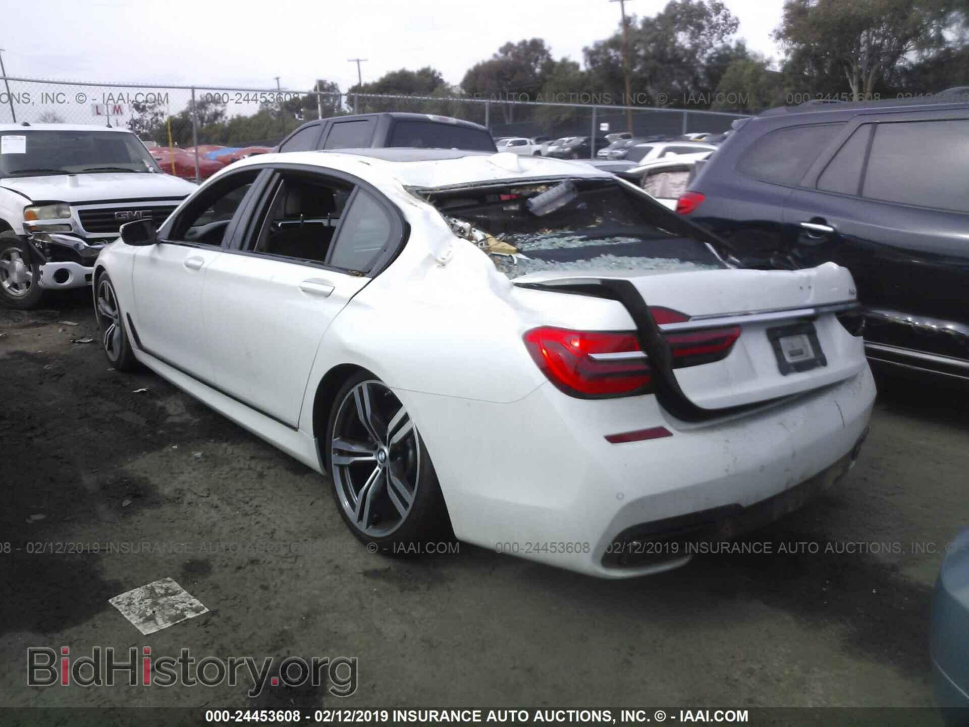 2016 BMW 740 - VIN: WBA7E2C58GG738971 - Фото 3