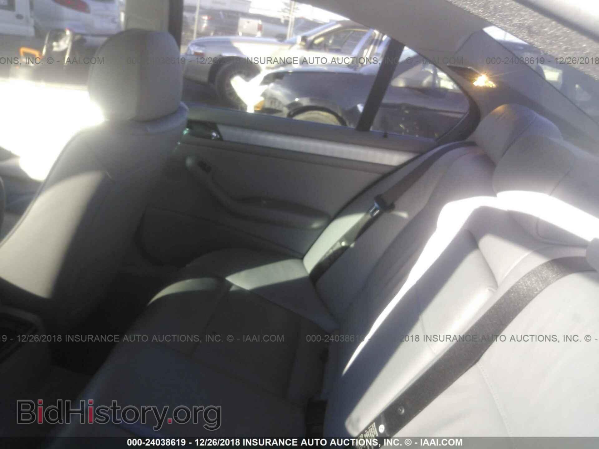 2004 BMW 330 - VIN: WBAEV53414KM33658 - Фото 8