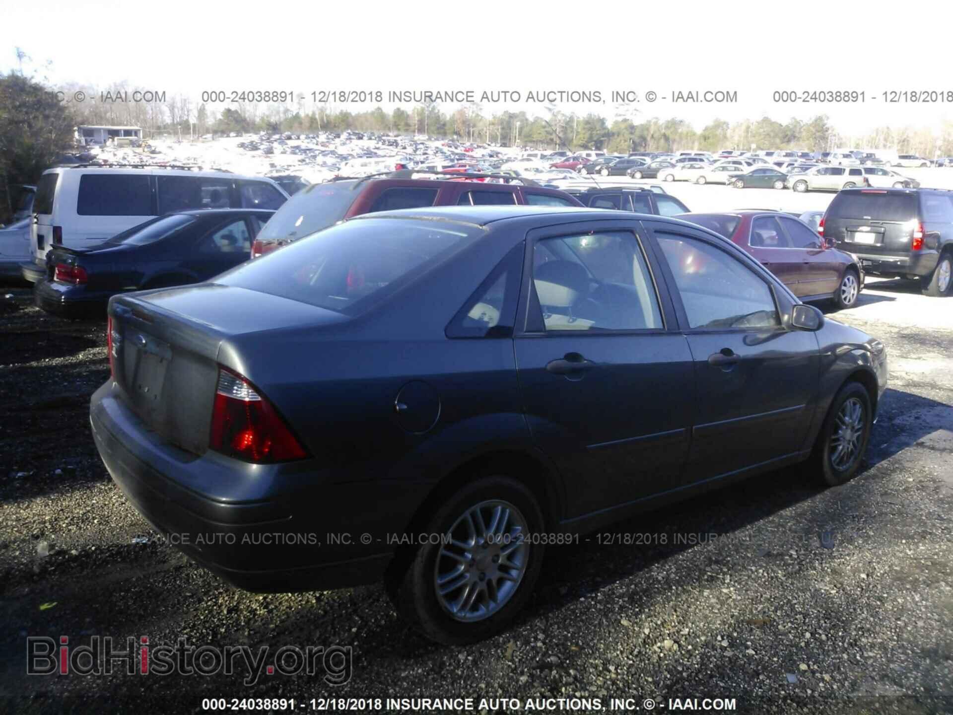 2007 FORD FOCUS - VIN: 1FAFP34N77W327621 - Фото 4