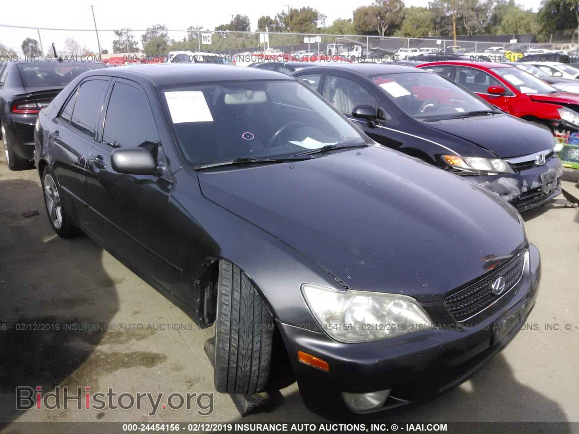 Фотография JTHBD192520052426 - LEXUS IS 2002