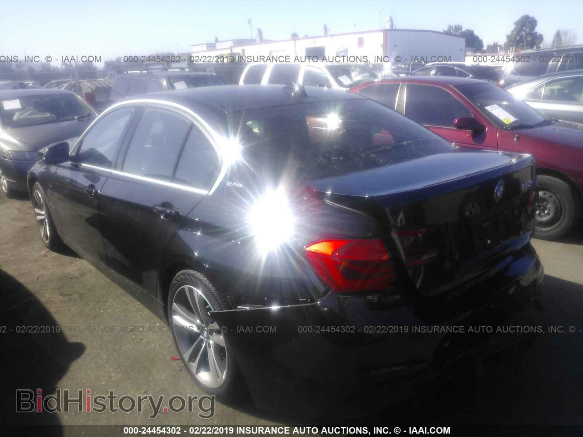 2018 BMW 330E - VIN: WBA8E1C52JA180141 - Фото 3